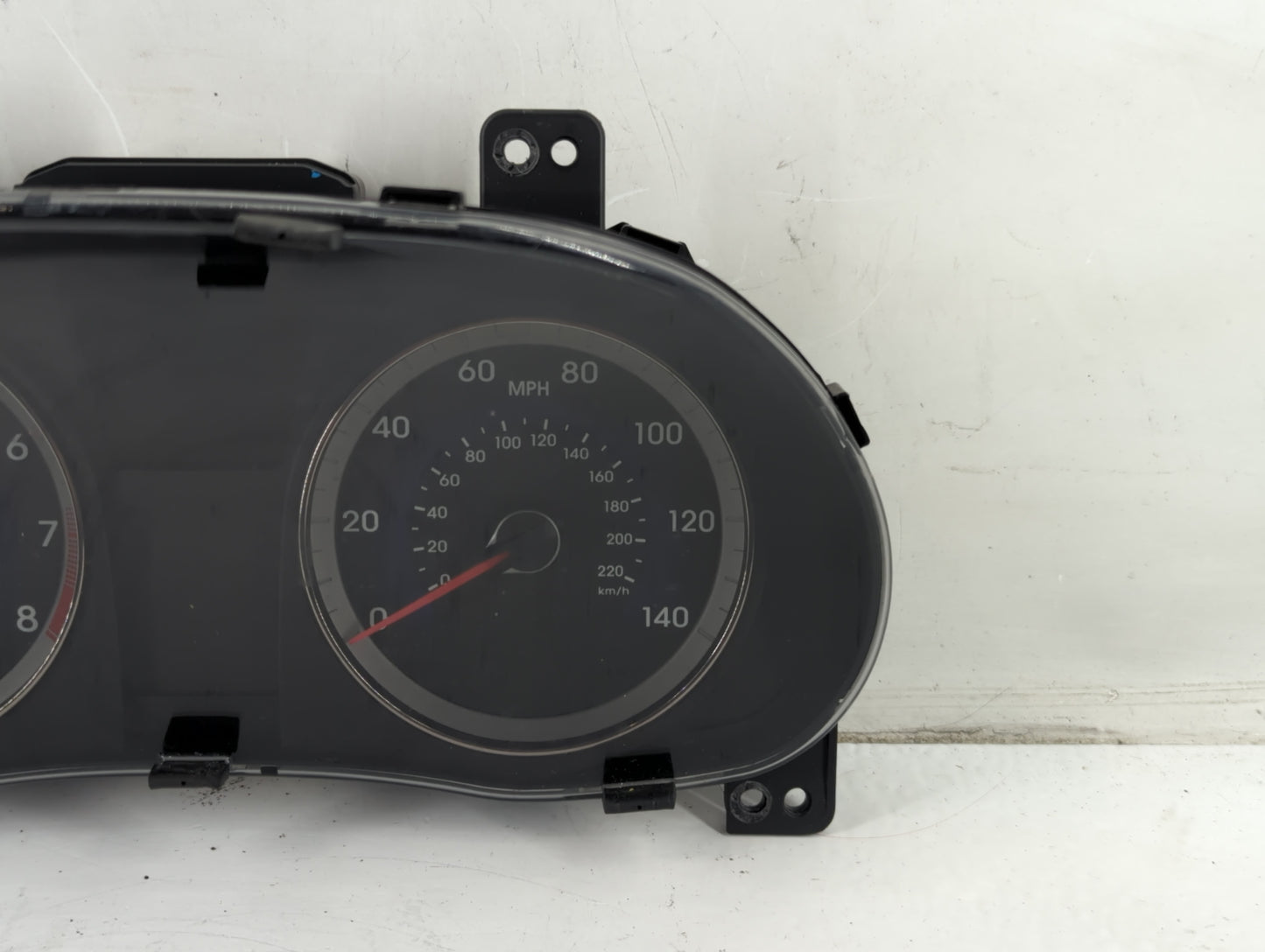 2012-2013 Hyundai Accent Instrument Cluster Speedometer Gauges P/N:94001-1R000 Fits Fits 2012 2013 OEM Used Auto Parts - Oem