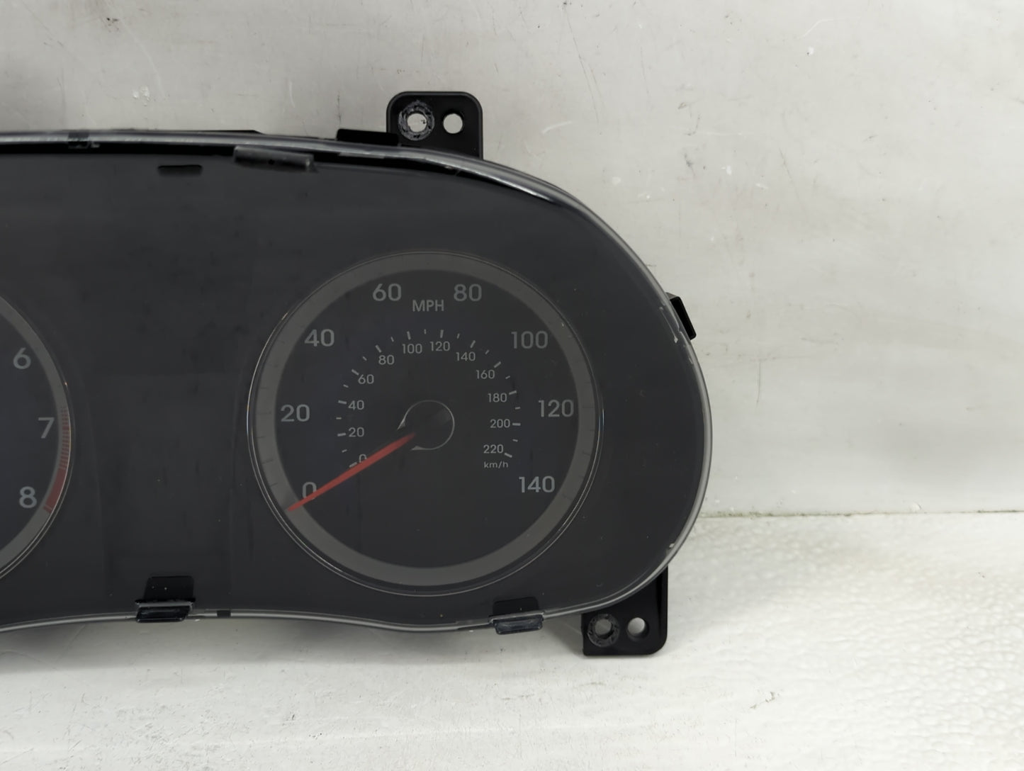 2012-2013 Hyundai Accent Instrument Cluster Speedometer Gauges P/N:94001-1R000 Fits Fits 2012 2013 OEM Used Auto Parts - Oem