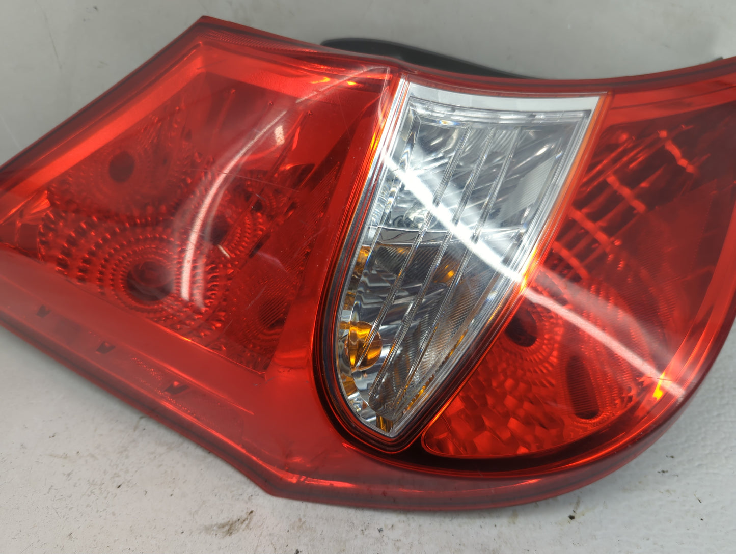 2012-2014 Hyundai Accent Tail Light Assembly Driver Left OEM P/N:09242CC01 Fits Fits 2012 2013 2014 OEM Used Auto Parts - Oe