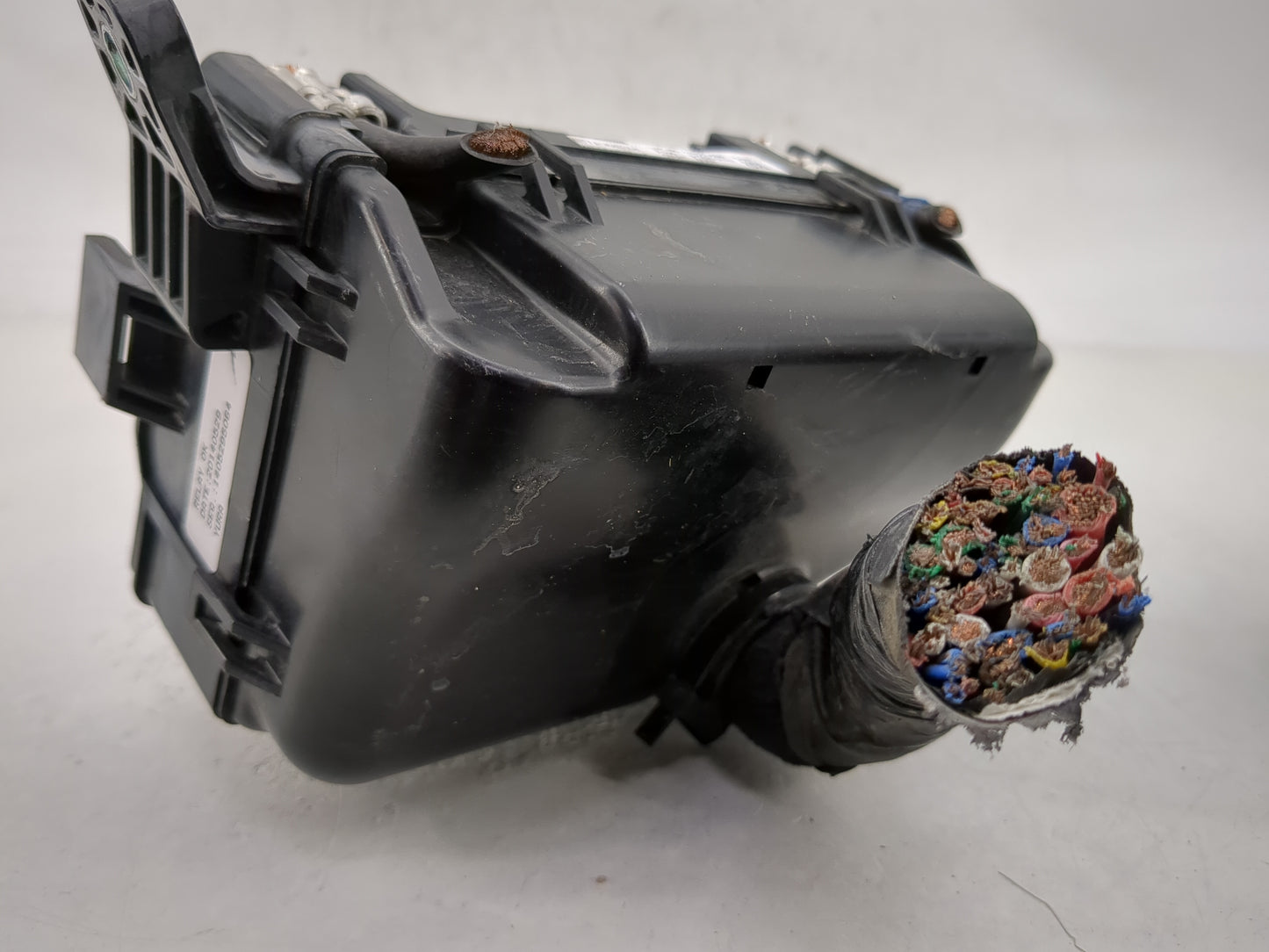 2013-2014 Hyundai Accent Fusebox Fuse Box Panel Relay Module P/N:912211R474 Fits Fits 2013 2014 OEM Used Auto Parts - Oemuse