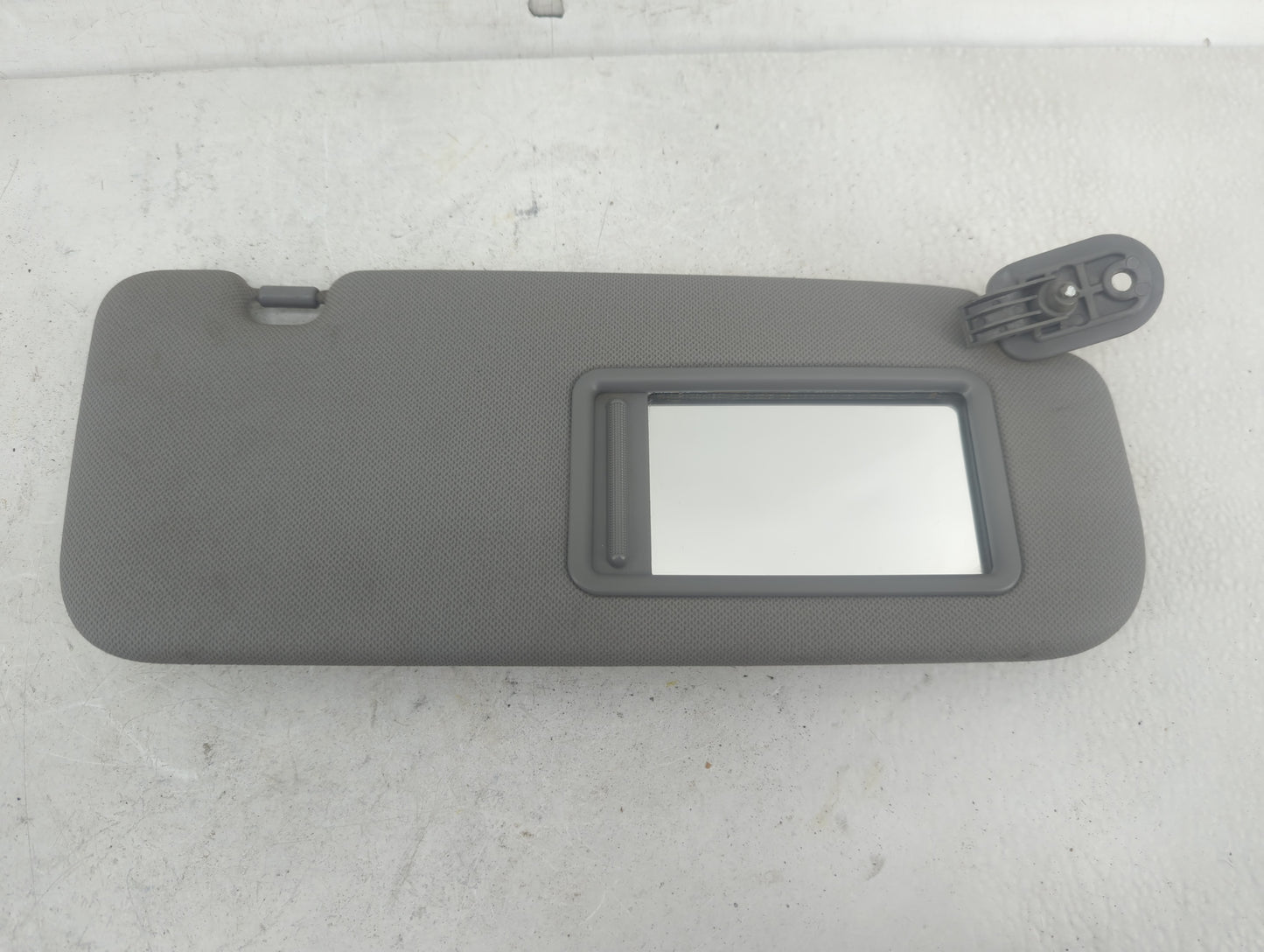 2012-2013 Hyundai Accent Sun Visor Shade Replacement Passenger Right Mirror Fits Fits 2012 2013 OEM Used Auto Parts - Oemuse