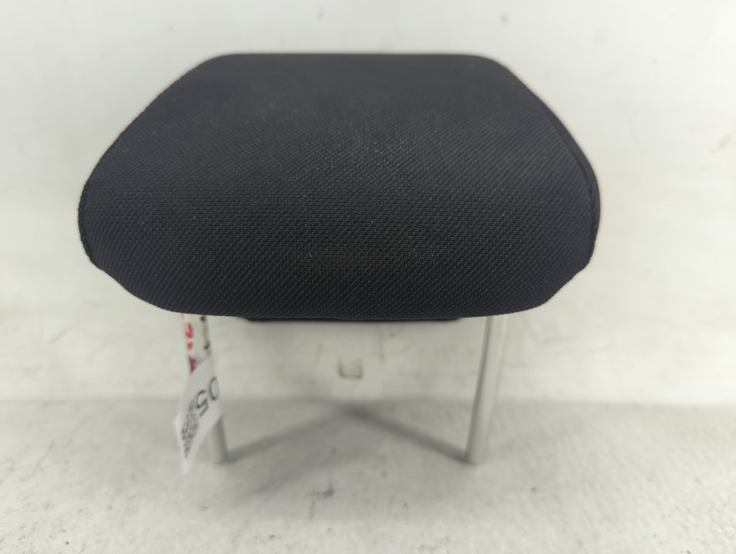 2012-2014 Hyundai Accent Headrest Head Rest Rear Center Seat Fits Fits 2012 2013 2014 OEM Used Auto Parts - Oemusedautoparts