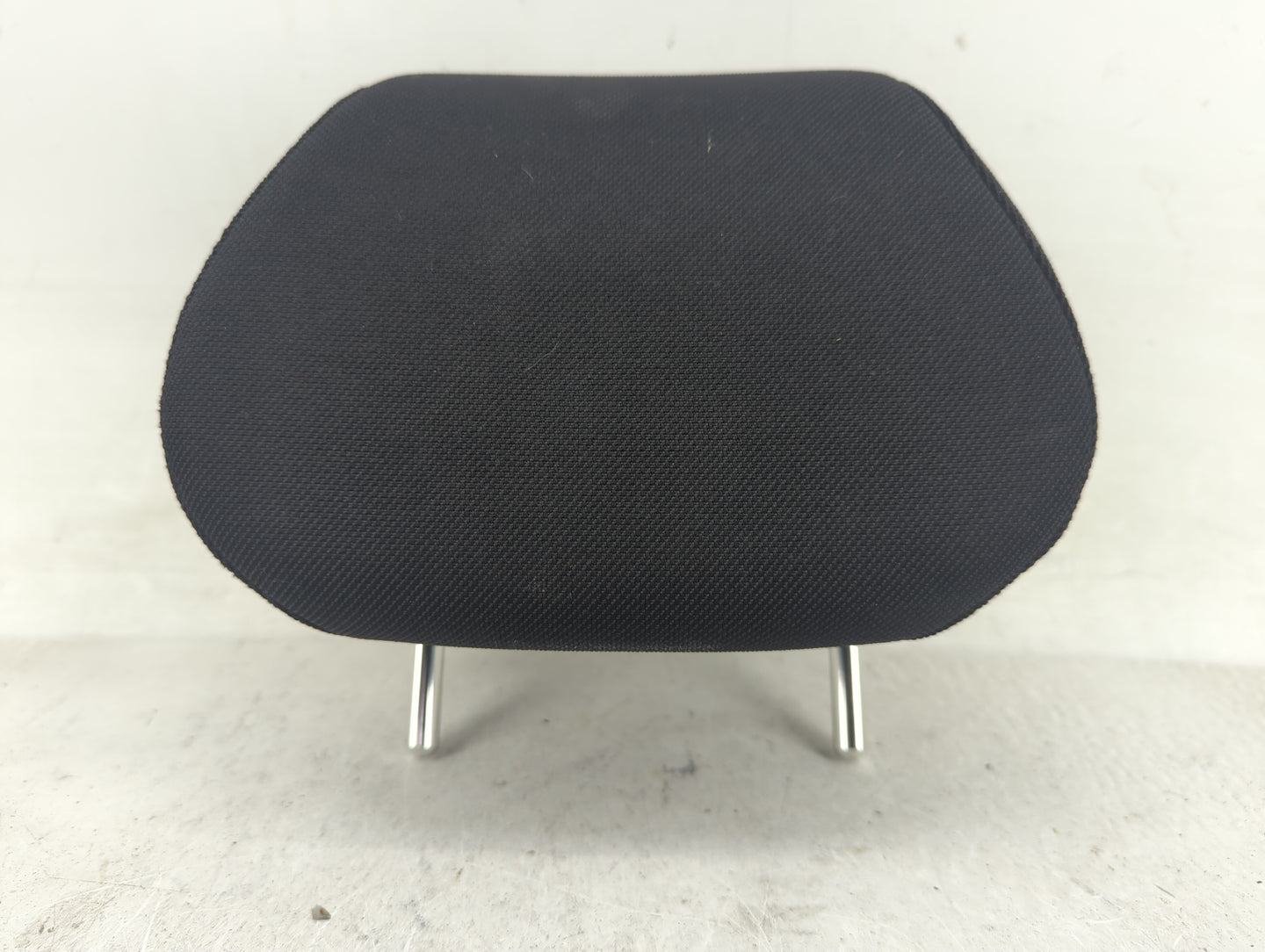 2012-2014 Hyundai Accent Headrest Head Rest Rear Center Seat Fits Fits 2012 2013 2014 OEM Used Auto Parts - Oemusedautoparts