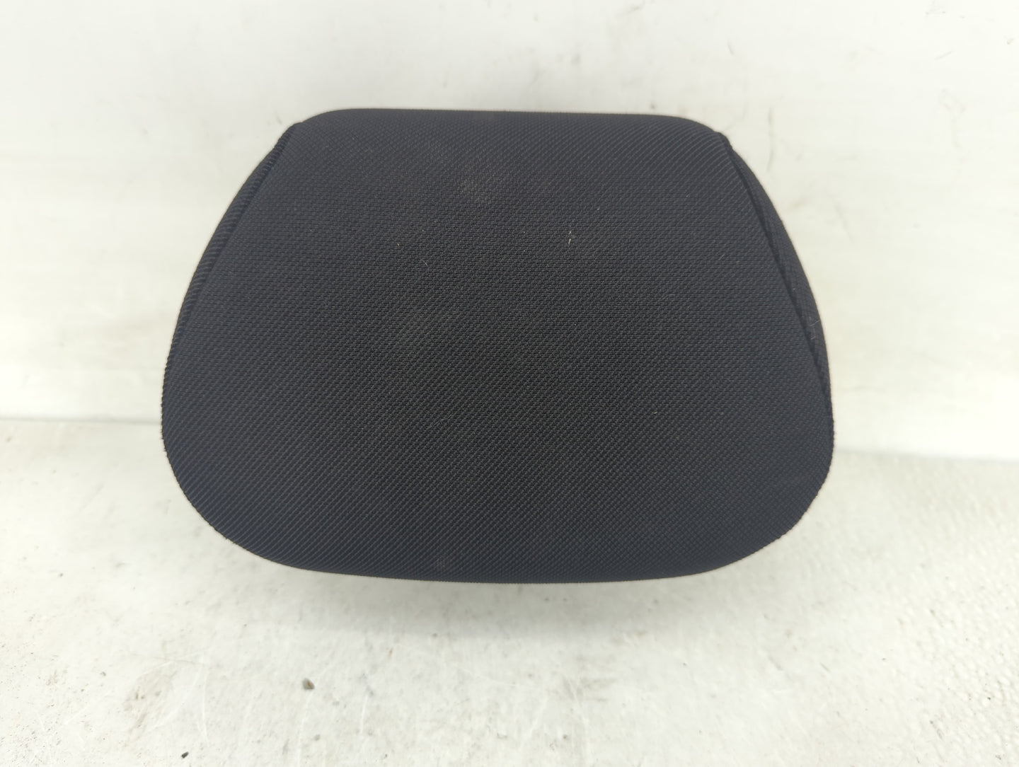 2012-2014 Hyundai Accent Headrest Head Rest Rear Center Seat Fits Fits 2012 2013 2014 OEM Used Auto Parts - Oemusedautoparts