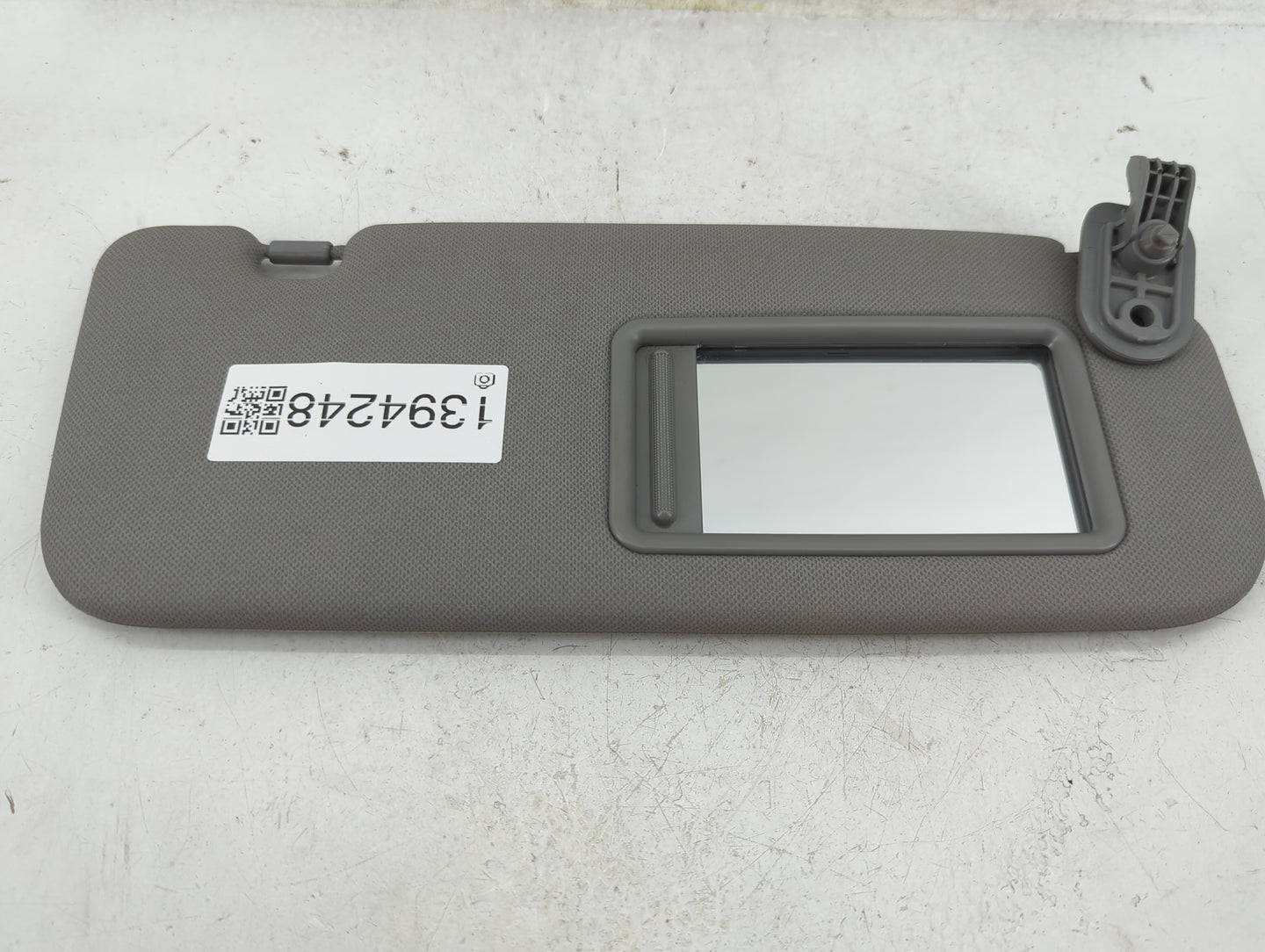 2012-2013 Hyundai Accent Sun Visor Shade Replacement Passenger Right Mirror Fits Fits 2012 2013 OEM Used Auto Parts - Oemuse