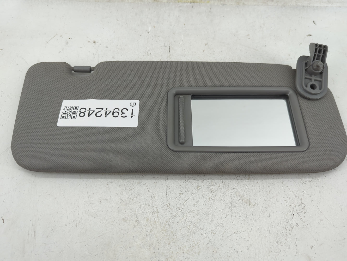 2012-2013 Hyundai Accent Sun Visor Shade Replacement Passenger Right Mirror Fits Fits 2012 2013 OEM Used Auto Parts - Oemuse