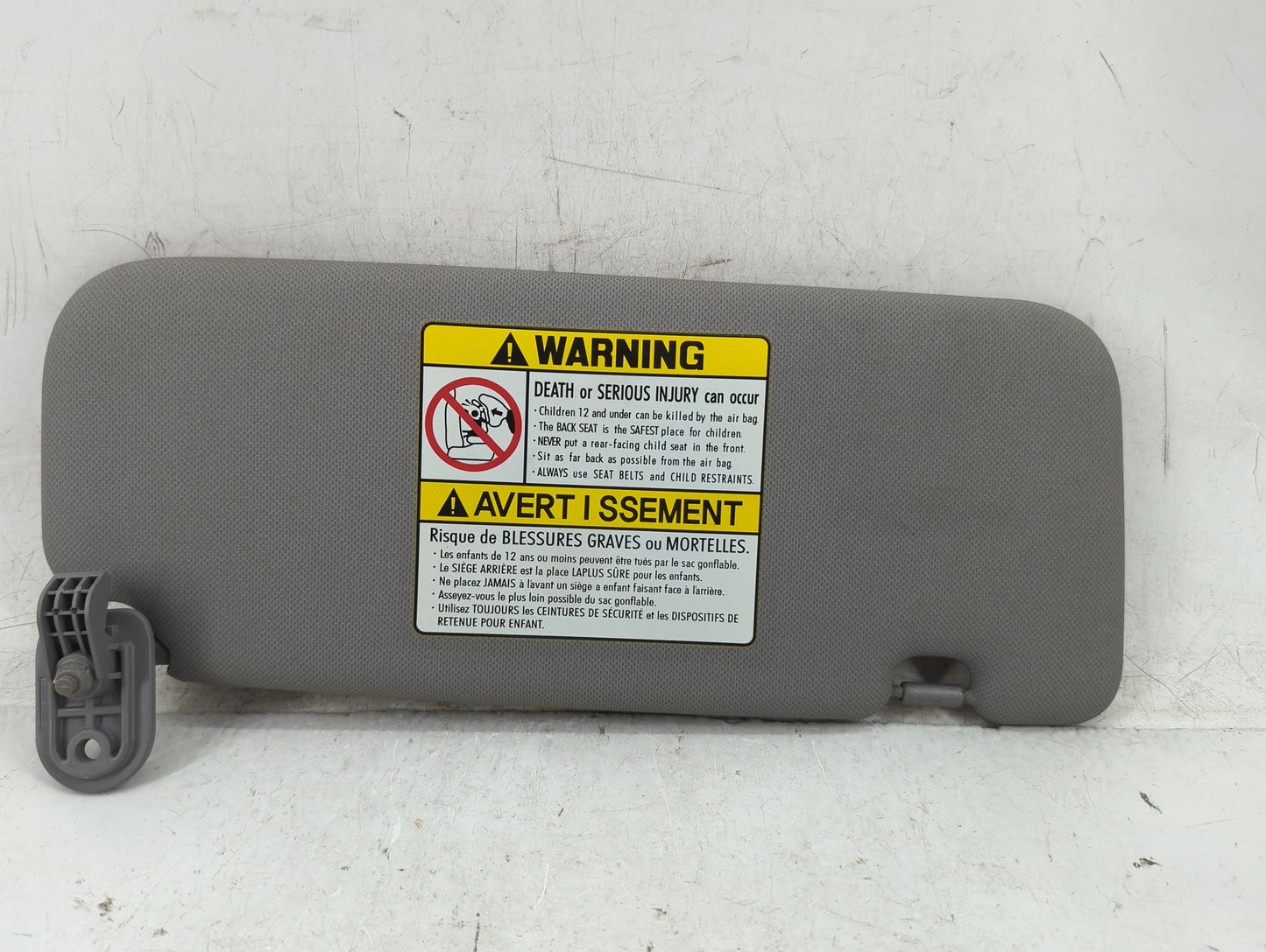 2012-2013 Hyundai Accent Sun Visor Shade Replacement Driver Left Mirror Fits Fits 2012 2013 OEM Used Auto Parts - Oemusedaut
