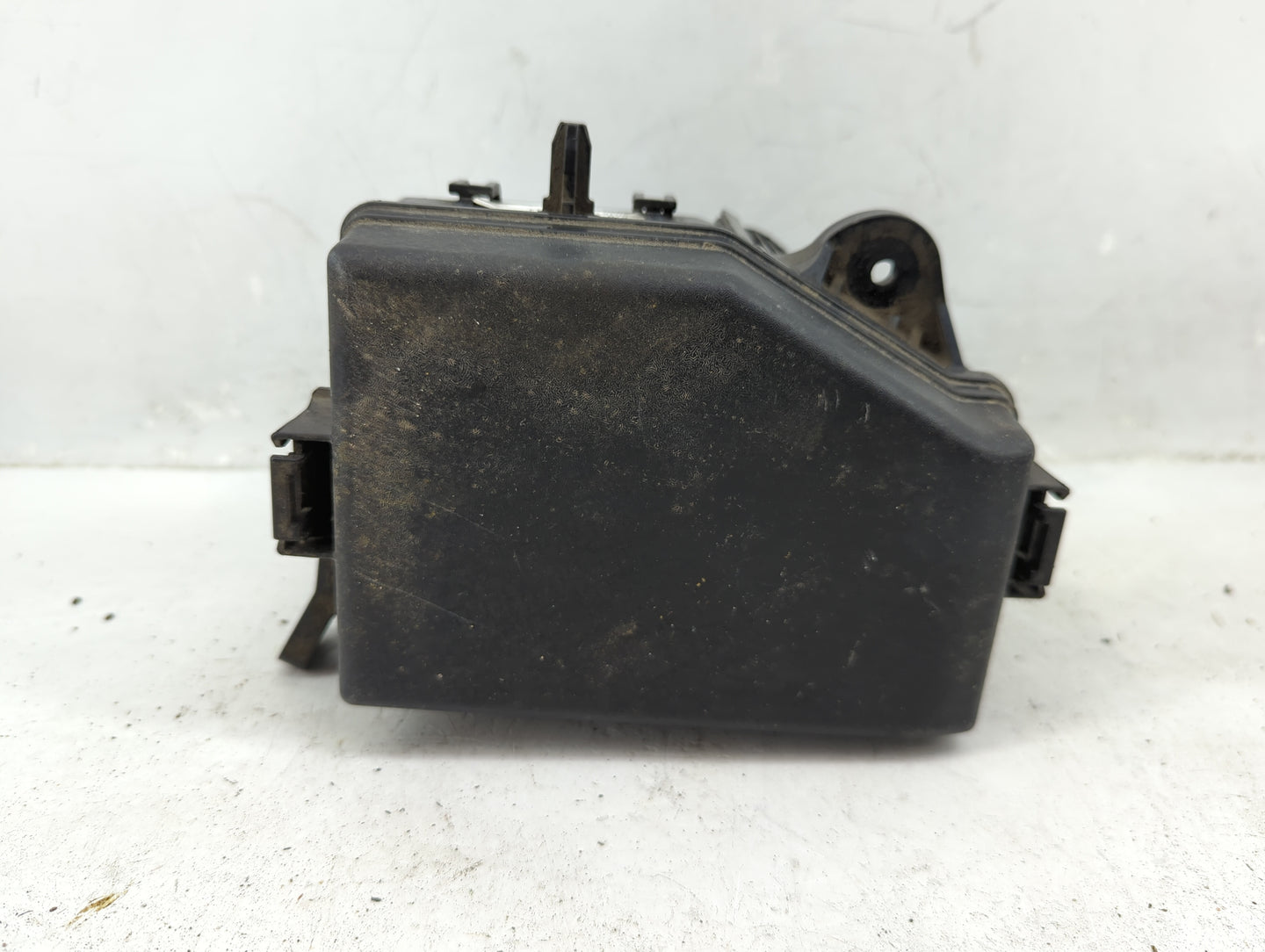 2012-2013 Hyundai Accent Fusebox Fuse Box Panel Relay Module P/N:912211R714 Fits Fits 2012 2013 OEM Used Auto Parts - Oemuse