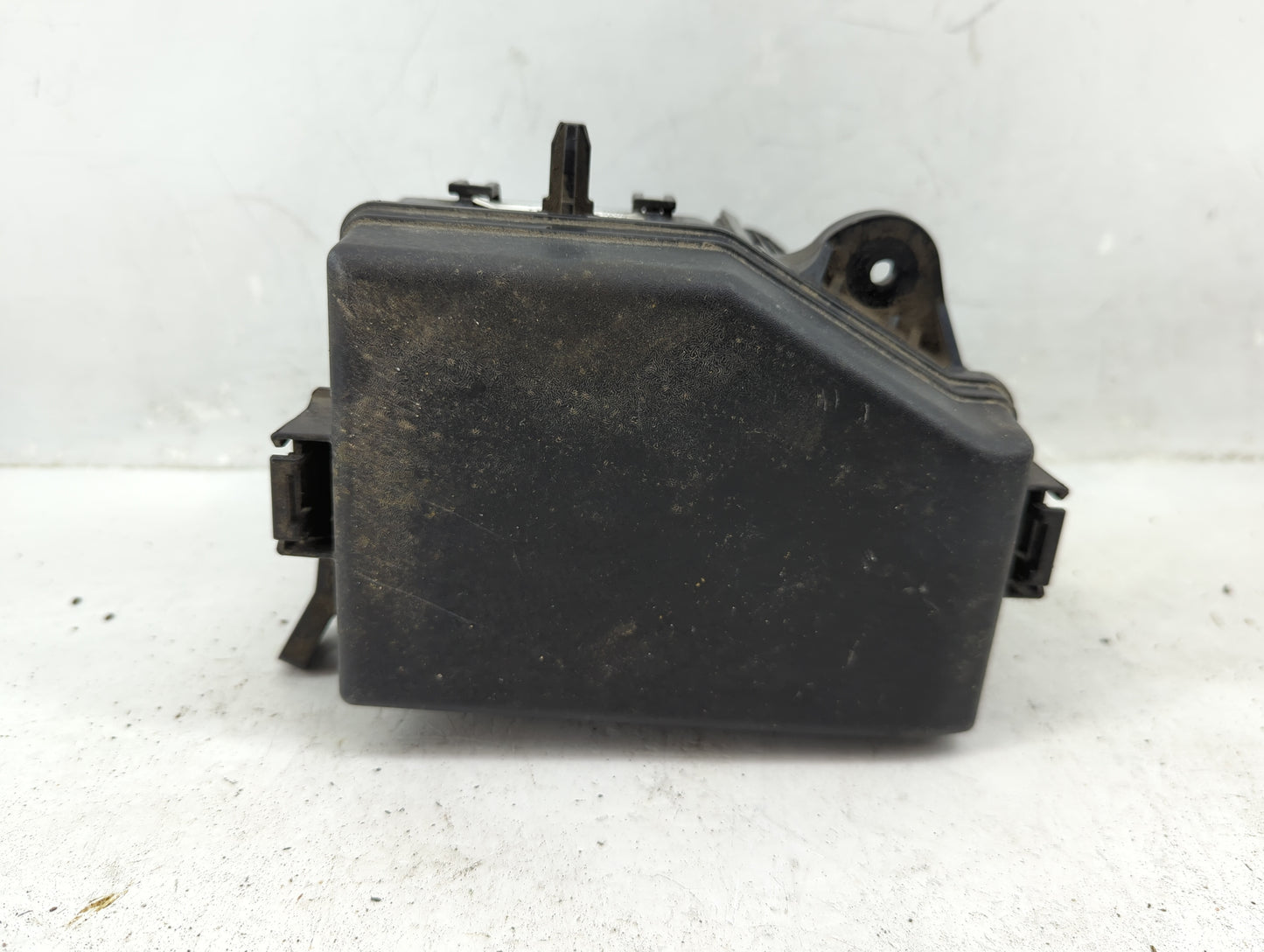 2012-2013 Hyundai Accent Fusebox Fuse Box Panel Relay Module P/N:912211R714 Fits Fits 2012 2013 OEM Used Auto Parts - Oemuse