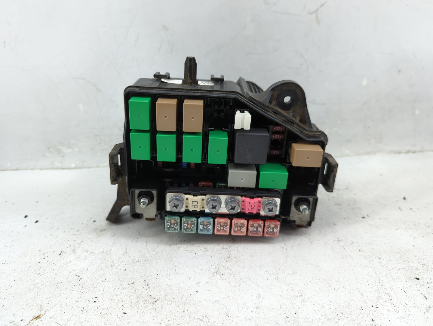 2012-2013 Hyundai Accent Fusebox Fuse Box Panel Relay Module P/N:912211R714 Fits Fits 2012 2013 OEM Used Auto Parts - Oemuse