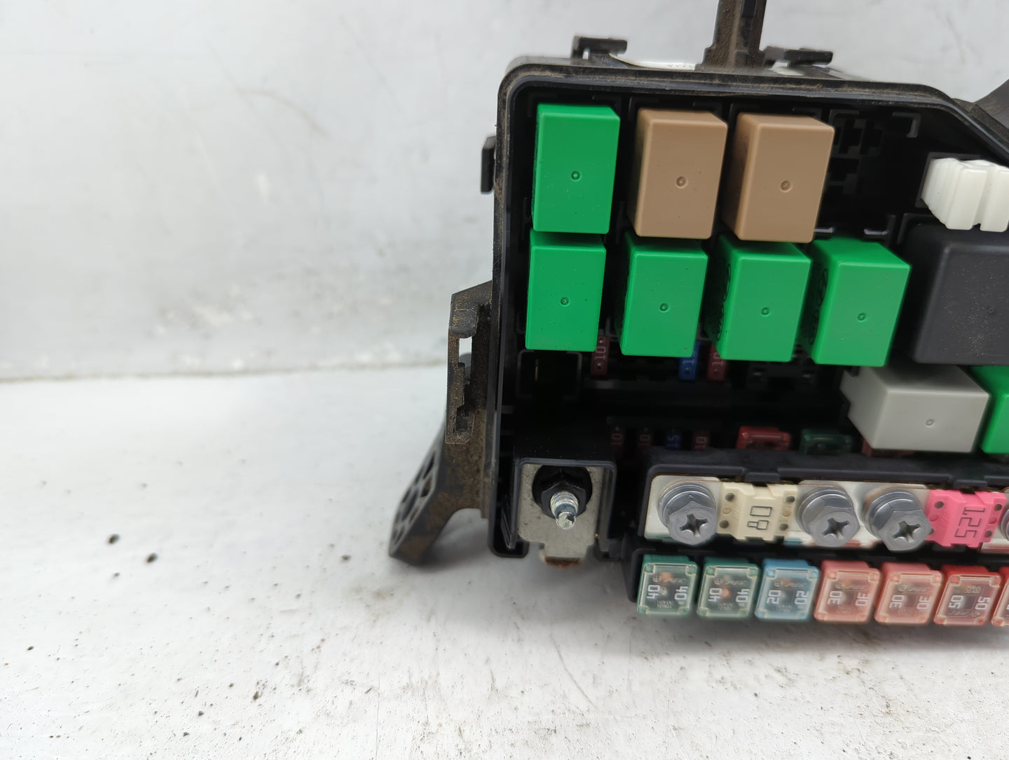 2012-2013 Hyundai Accent Fusebox Fuse Box Panel Relay Module P/N:912211R714 Fits Fits 2012 2013 OEM Used Auto Parts - Oemuse