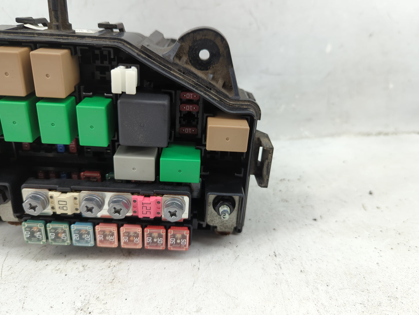 2012-2013 Hyundai Accent Fusebox Fuse Box Panel Relay Module P/N:912211R714 Fits Fits 2012 2013 OEM Used Auto Parts - Oemuse