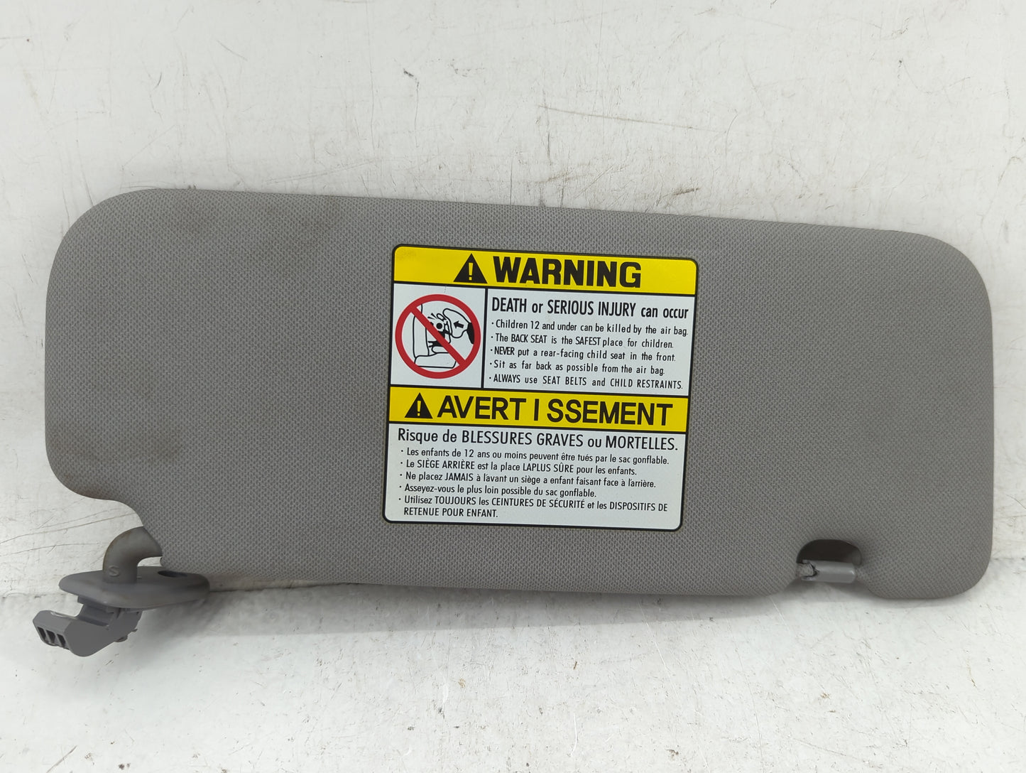 2012-2013 Hyundai Accent Sun Visor Shade Replacement Driver Left Mirror Fits Fits 2012 2013 OEM Used Auto Parts - Oemusedaut