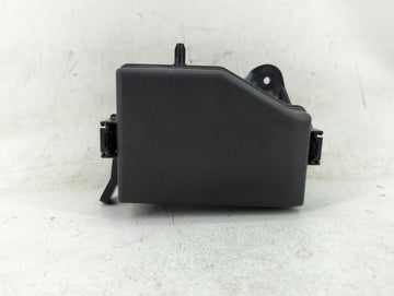 2013-2014 Hyundai Accent Fusebox Fuse Box Panel Relay Module P/N:912201R525 Fits Fits 2013 2014 OEM Used Auto Parts - Oemuse