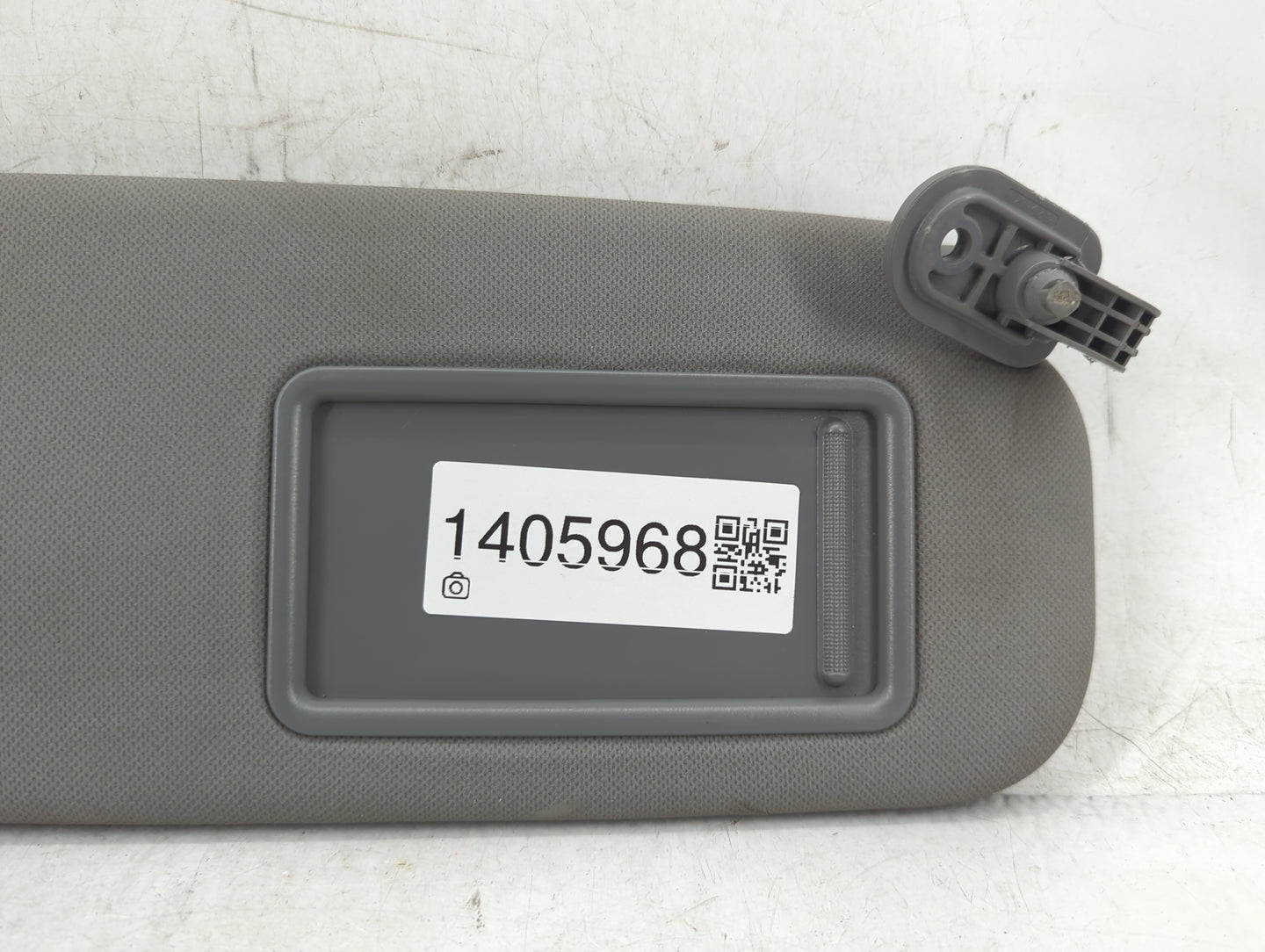 2012-2013 Hyundai Accent Sun Visor Shade Replacement Passenger Right Mirror Fits Fits 2012 2013 OEM Used Auto Parts - Oemuse