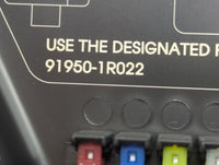 2013-2014 Hyundai Accent Fusebox Fuse Box Panel Relay Module P/N:91950-1R022 Fits Fits 2013 2014 OEM Used Auto Parts - Oemus