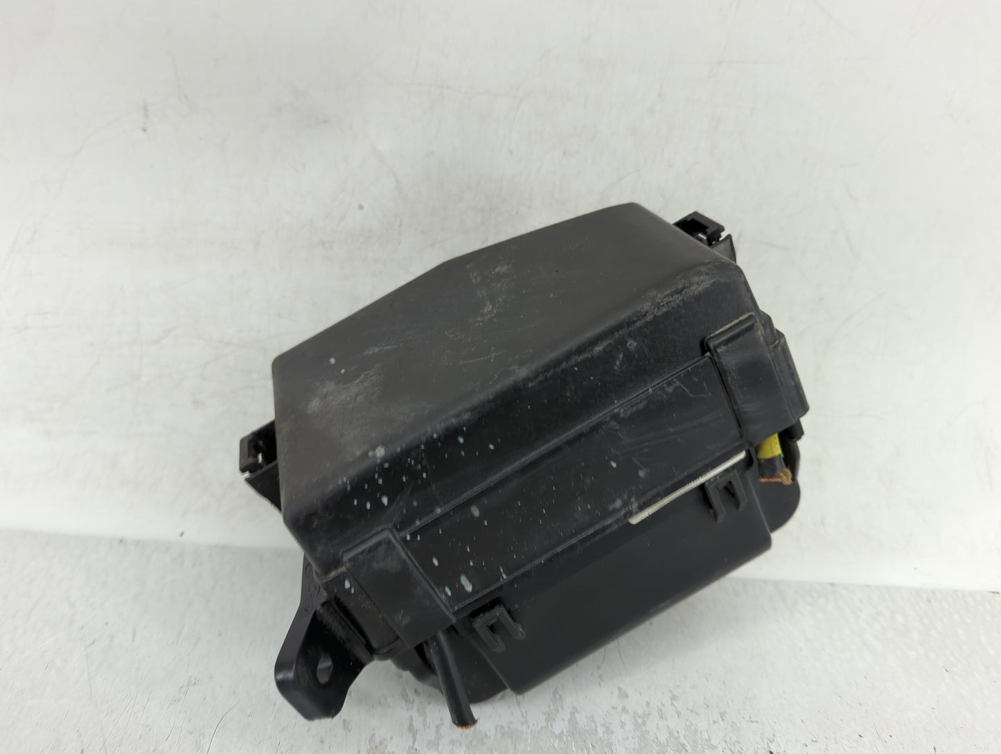 2012-2013 Hyundai Accent Fusebox Fuse Box Panel Relay Module P/N:91221-1R733 Fits Fits 2012 2013 OEM Used Auto Parts - Oemus