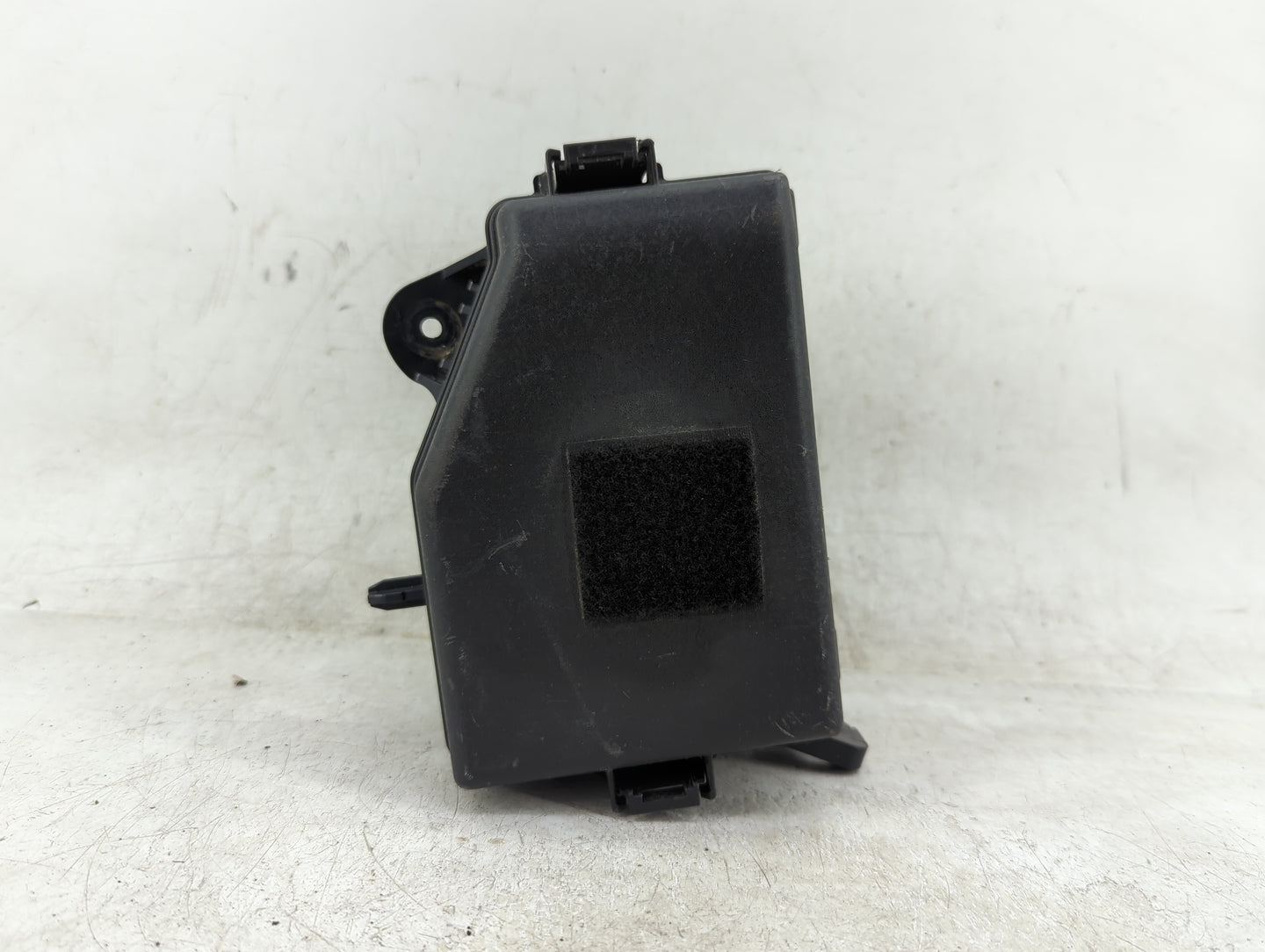2013-2014 Hyundai Accent Fusebox Fuse Box Panel Relay Module Fits Fits 2013 2014 OEM Used Auto Parts - Oemusedautoparts1.com