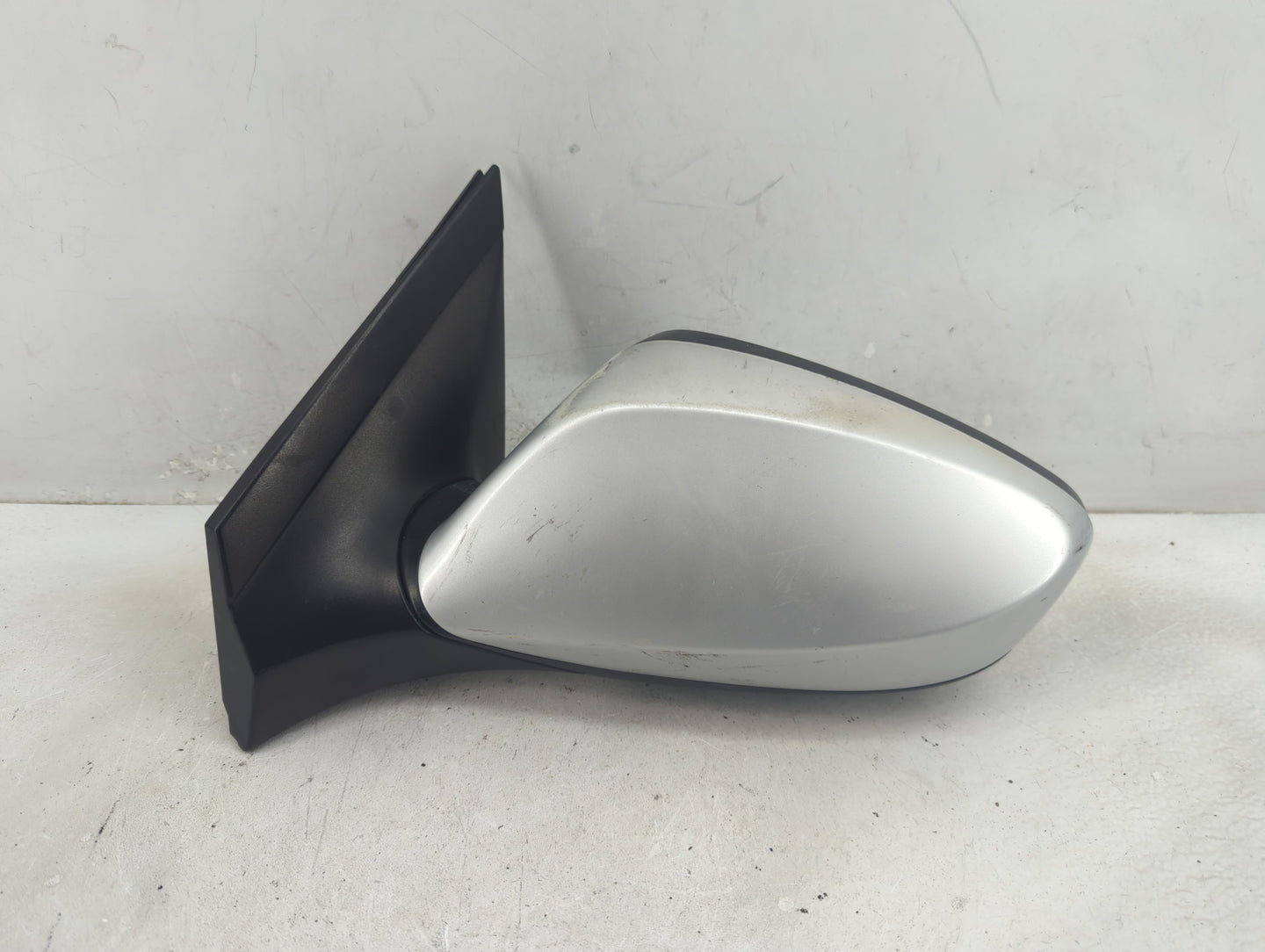 2013 Hyundai Accent Driver Side View Mirror - Left Door Mirror OEM Used - Oemusedautoparts1.com
