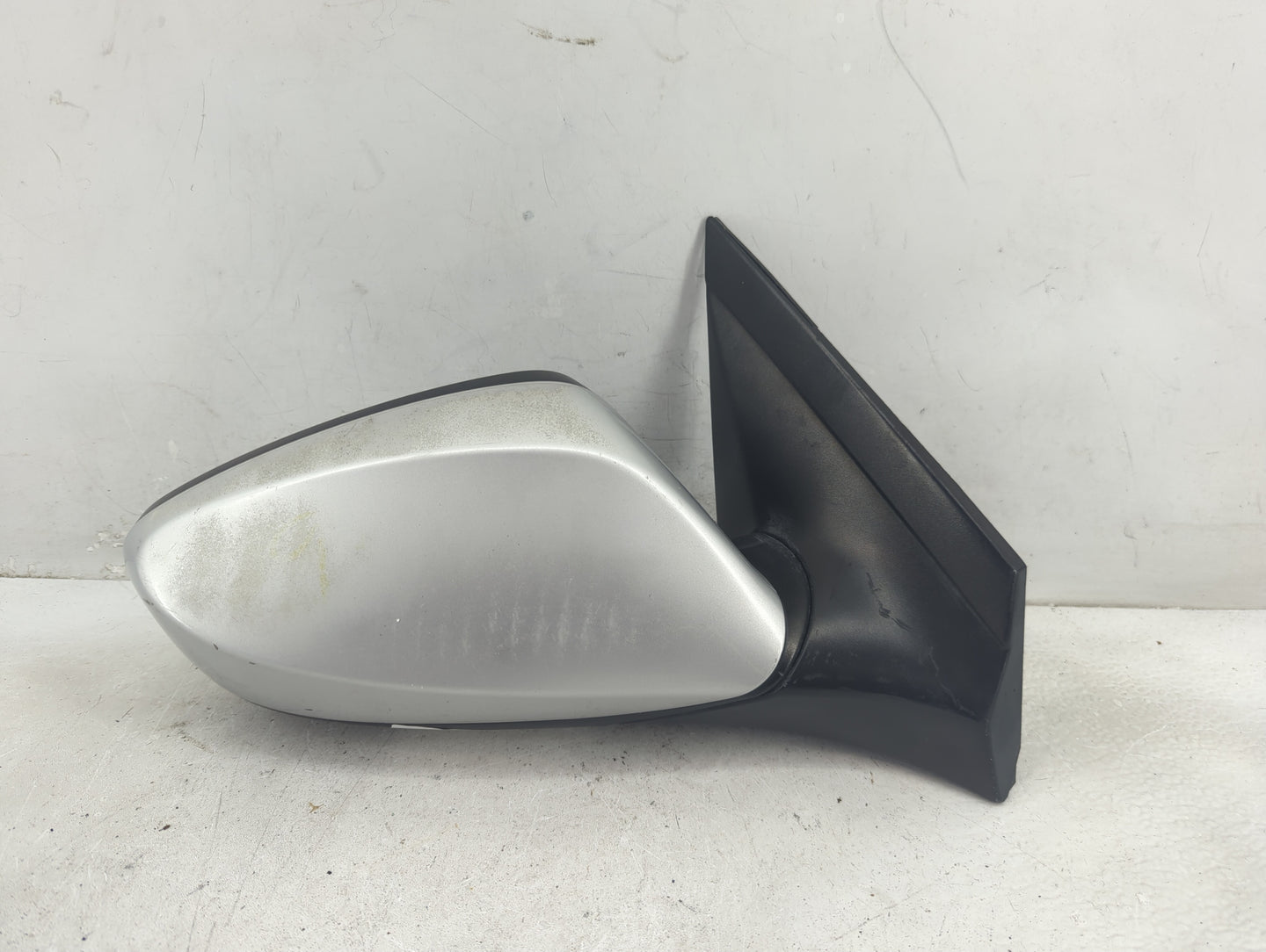 2013 Hyundai Accent Passenger Side View Mirror - Right Door Mirror OEM Used - Oemusedautoparts1.com