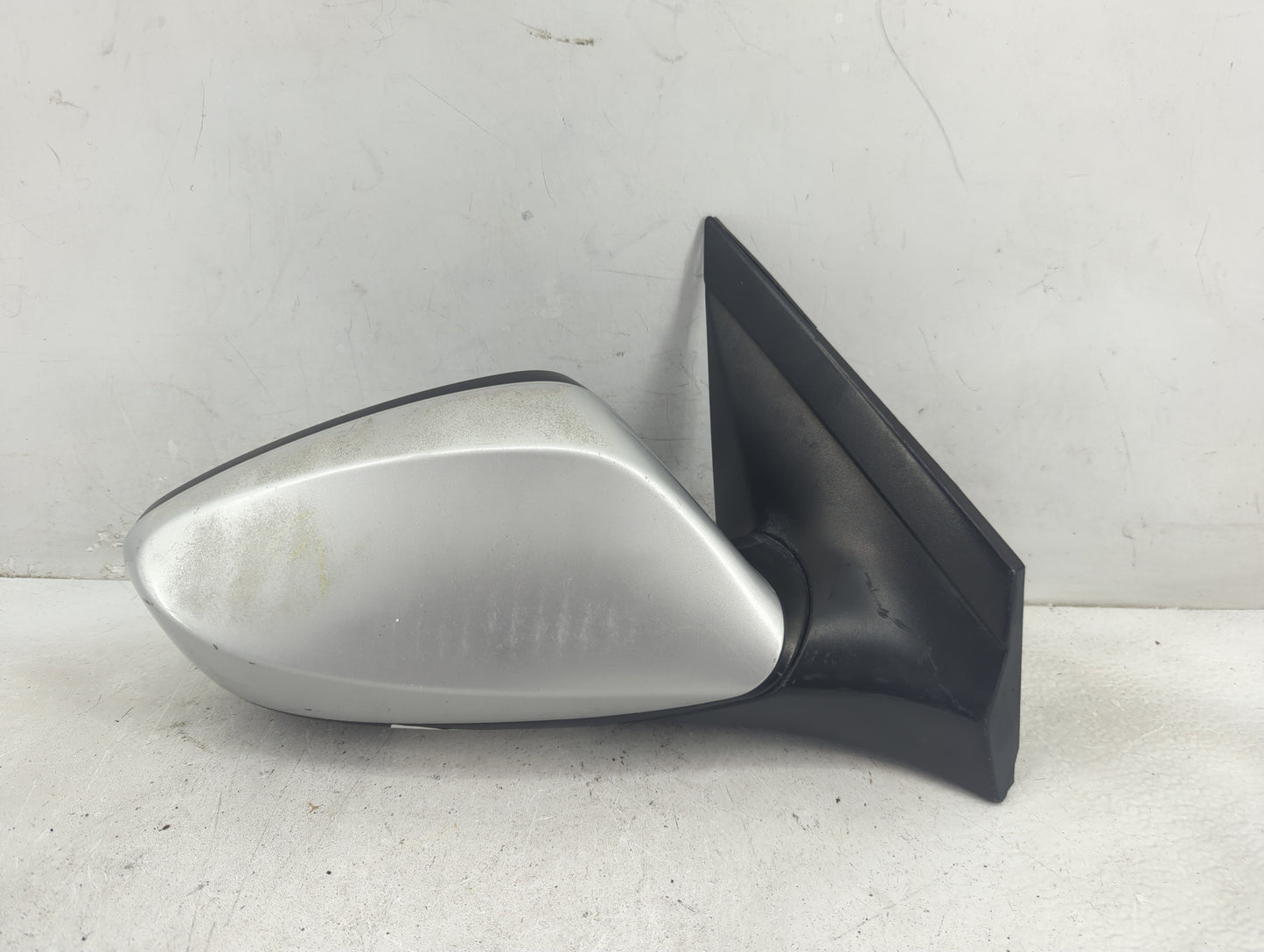 2013 Hyundai Accent Passenger Side View Mirror - Right Door Mirror OEM Used - Oemusedautoparts1.com