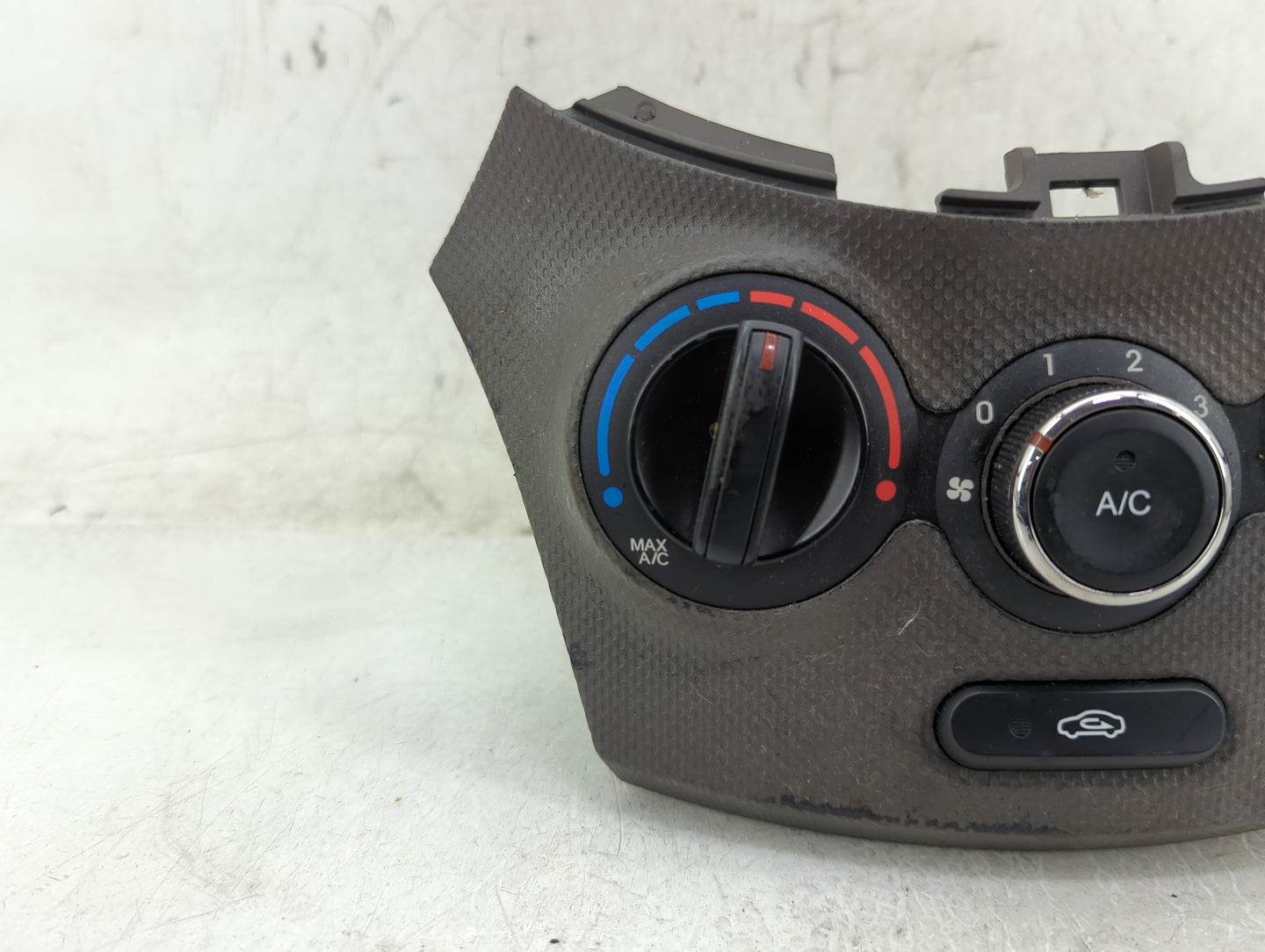2012-2014 Hyundai Accent Climate Control Module Temperature AC/Heater Replacement P/N:97250-1R166 Fits Fits 2012 2013 2014 O