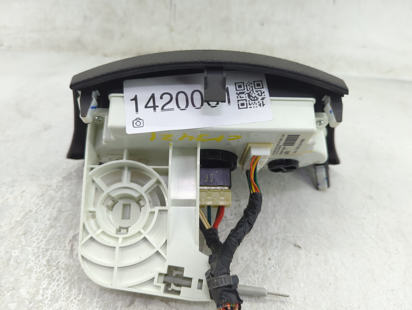 2012-2014 Hyundai Accent Climate Control Module Temperature AC/Heater Replacement P/N:97250-1R166 Fits Fits 2012 2013 2014 O