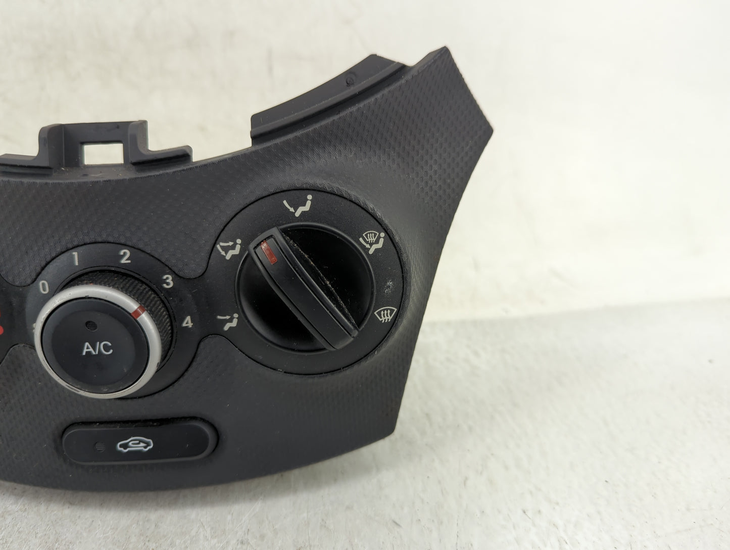 2012-2014 Hyundai Accent Climate Control Module Temperature AC/Heater Replacement P/N:97250-1R160 Fits Fits 2012 2013 2014 O