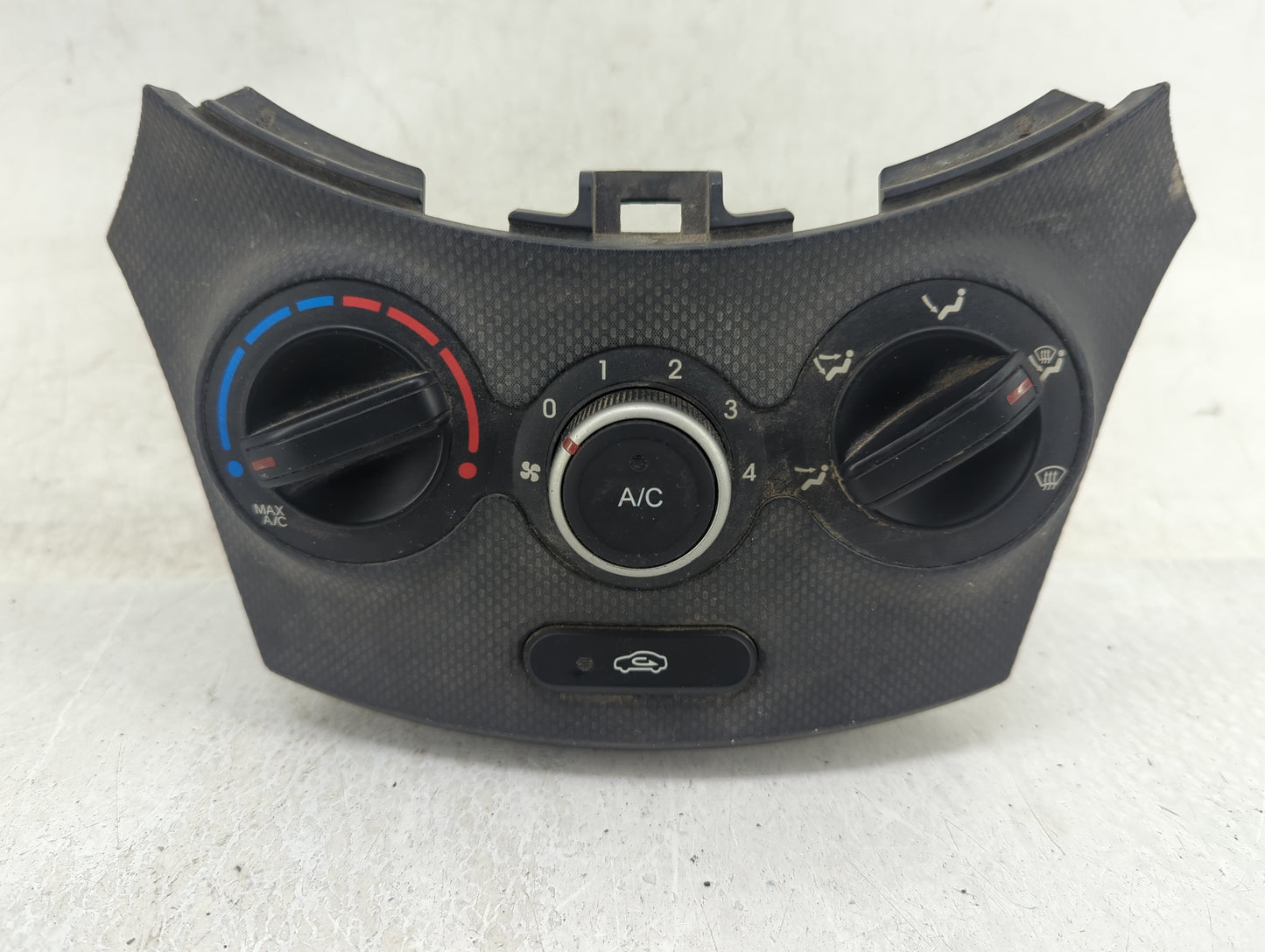 2013-2014 Hyundai Accent Climate Control Module Temperature AC/Heater Replacement Fits Fits 2013 2014 OEM Used Auto Parts - 