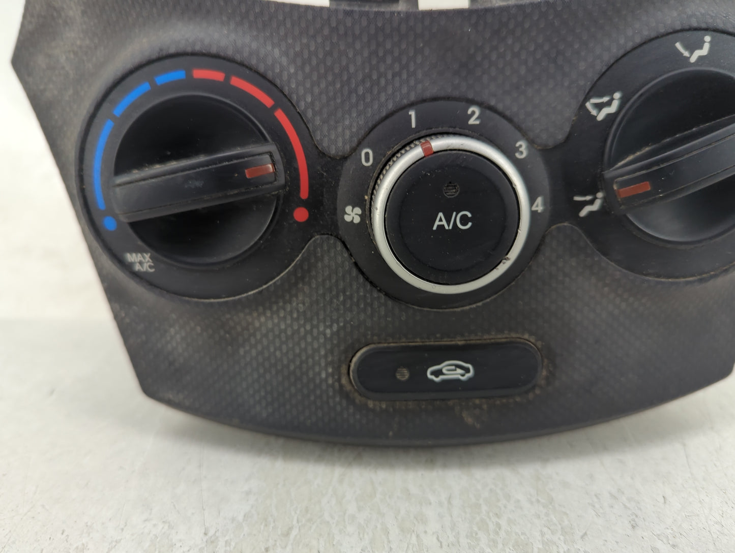 2012-2014 Hyundai Accent Climate Control Module Temperature AC/Heater Replacement P/N:97250-1R161 Fits Fits 2012 2013 2014 O