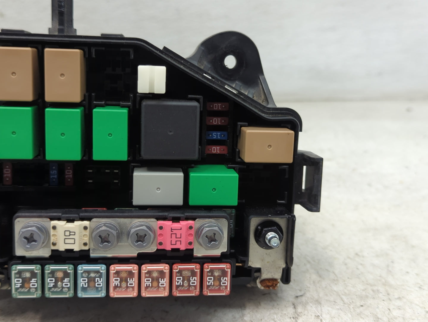 2013-2014 Hyundai Accent Fusebox Fuse Box Panel Relay Module P/N:912201R465 Fits Fits 2013 2014 OEM Used Auto Parts - Oemuse