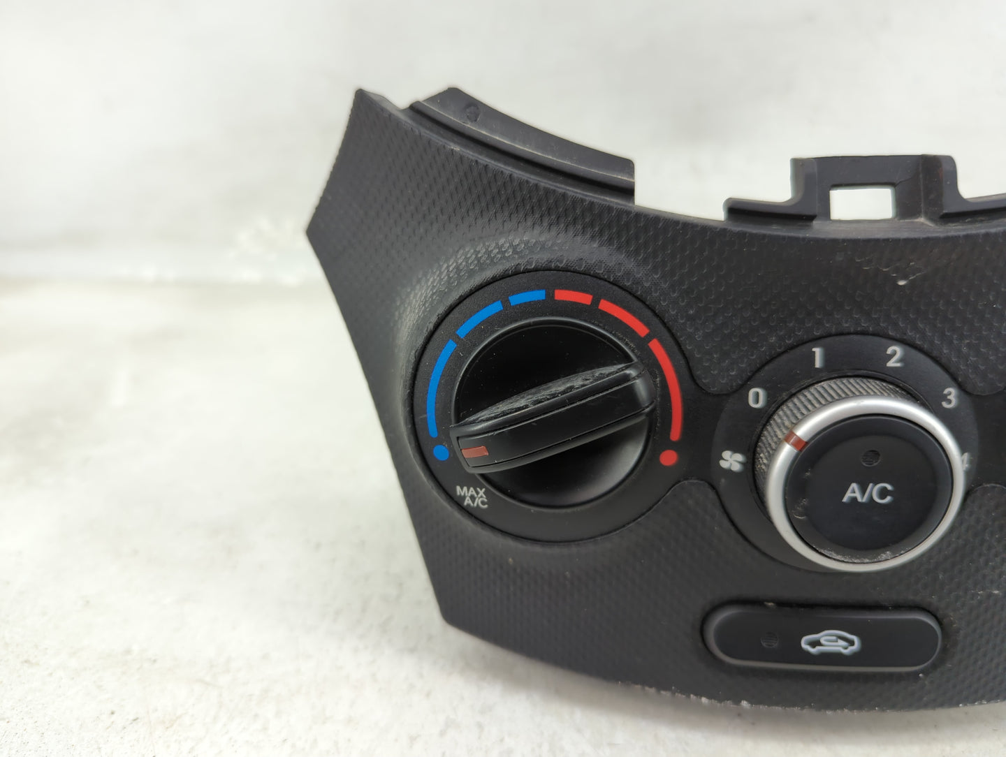 2012-2014 Hyundai Accent Climate Control Module Temperature AC/Heater Replacement P/N:97250-1R161 Fits Fits 2012 2013 2014 O