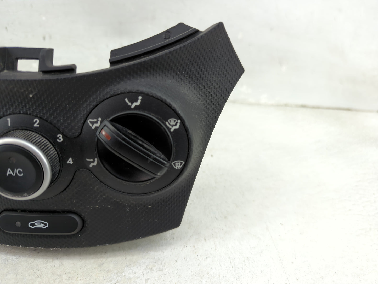 2012-2014 Hyundai Accent Climate Control Module Temperature AC/Heater Replacement P/N:97250-1R161 Fits Fits 2012 2013 2014 O