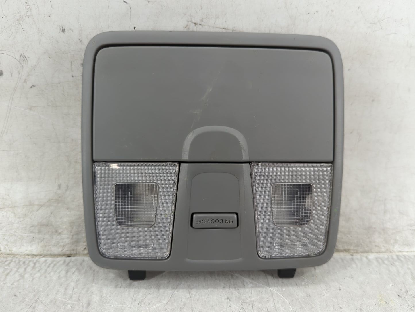2013 Hyundai Accent Overhead Console W/rear Climate Control Gray - Oemusedautoparts1.com