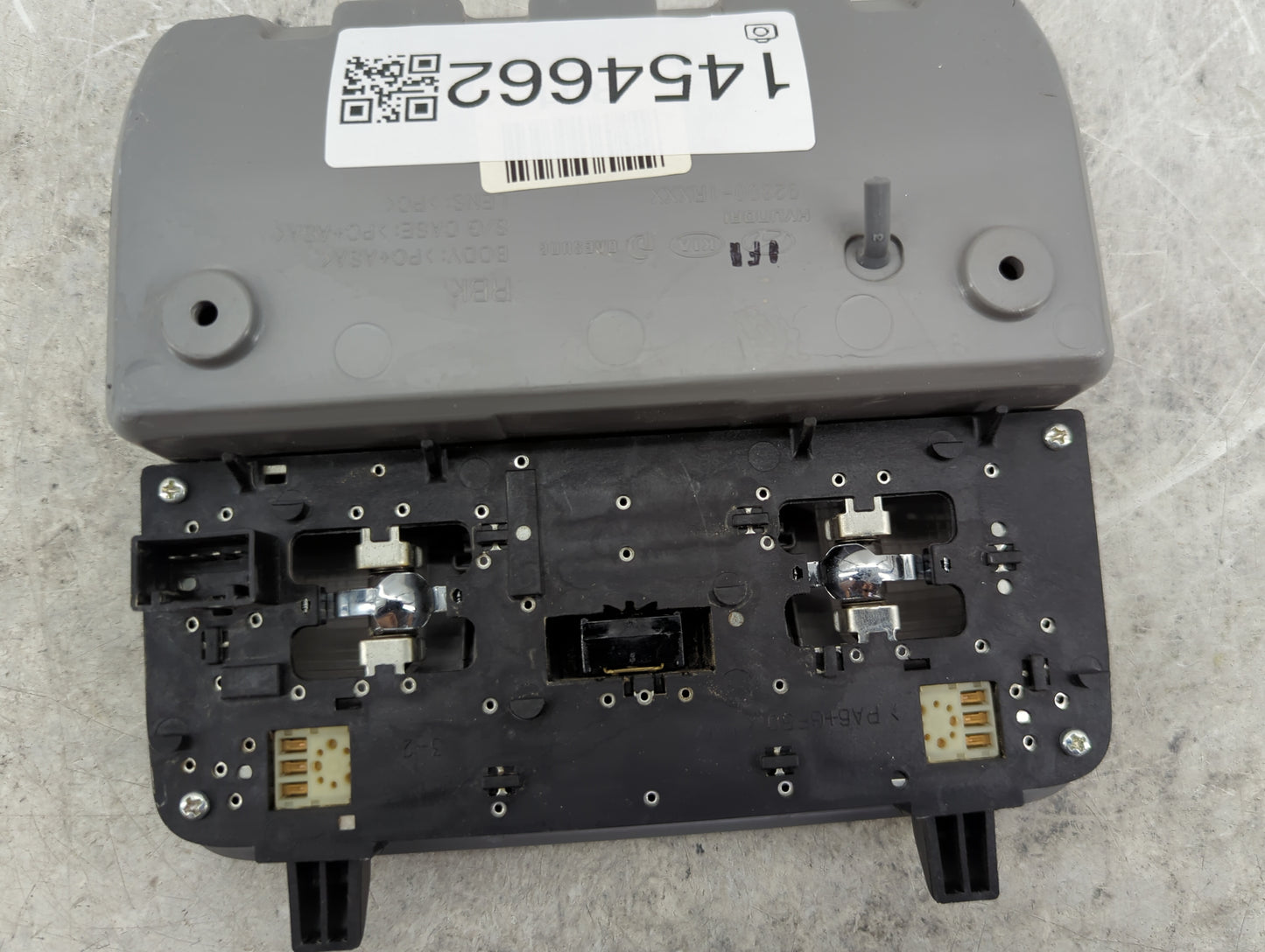 2013 Hyundai Accent Overhead Console W/rear Climate Control Gray - Oemusedautoparts1.com