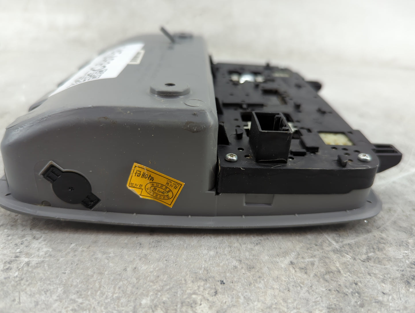 2013 Hyundai Accent Overhead Console W/rear Climate Control Gray - Oemusedautoparts1.com