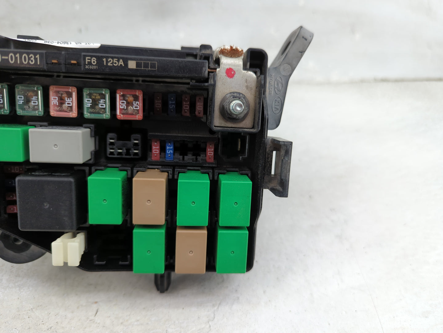 2013-2014 Hyundai Accent Fusebox Fuse Box Panel Relay Module P/N:18790-01031 912201R505 Fits Fits 2013 2014 OEM Used Auto Pa