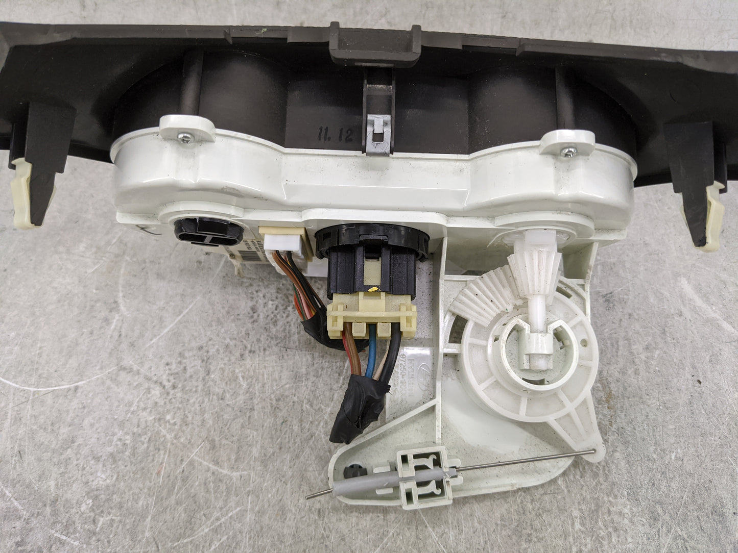 2012-2014 Hyundai Accent Climate Control Module Temperature AC/Heater Replacement P/N:97250-1R166 97250-1R166B1 Fits OEM Use