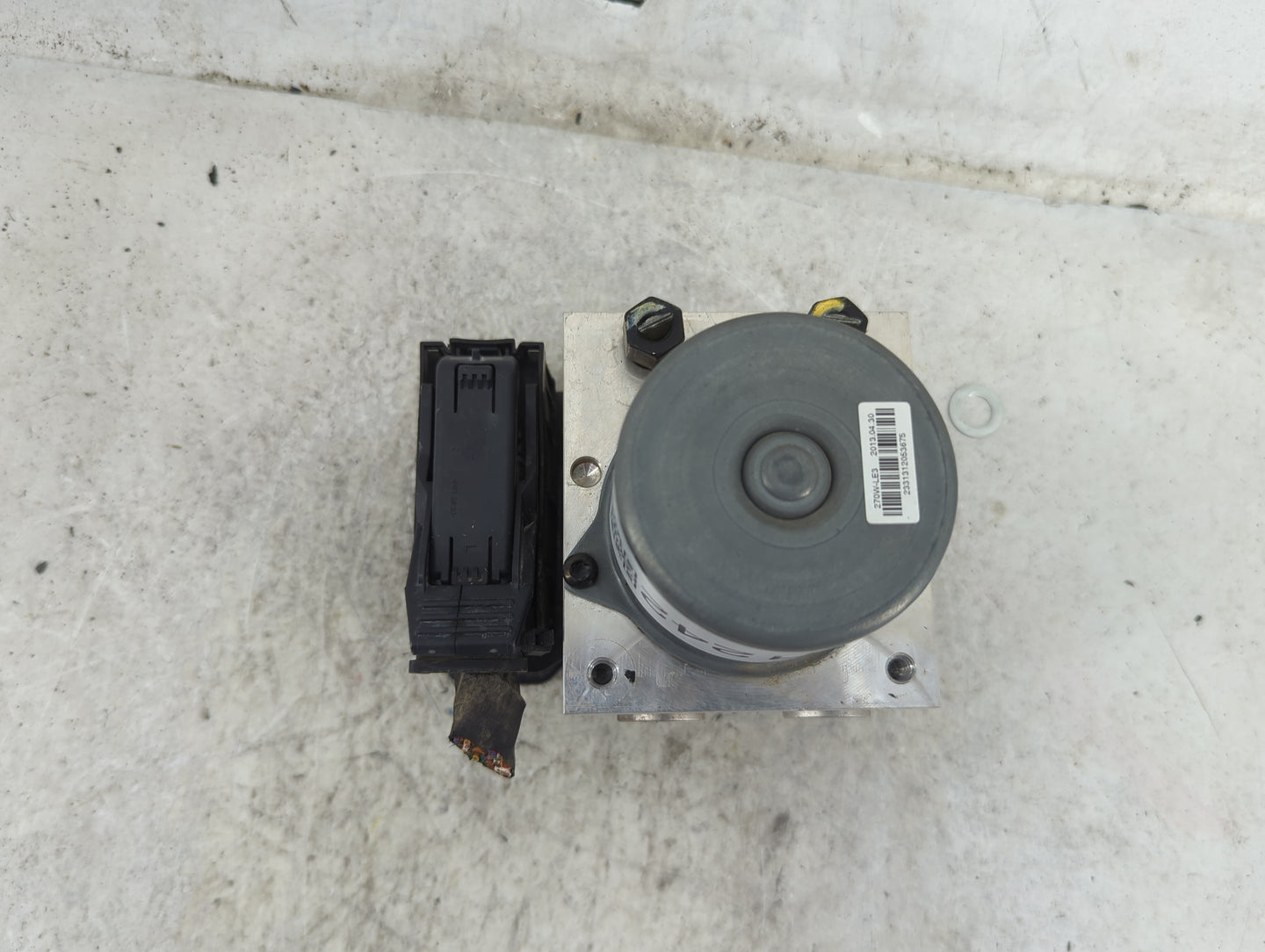 2013 Hyundai Accent ABS Pump Control Module Replacement P/N:58920-1R150 BE6003H608 Fits OEM Used Auto Parts - Oemusedautopar