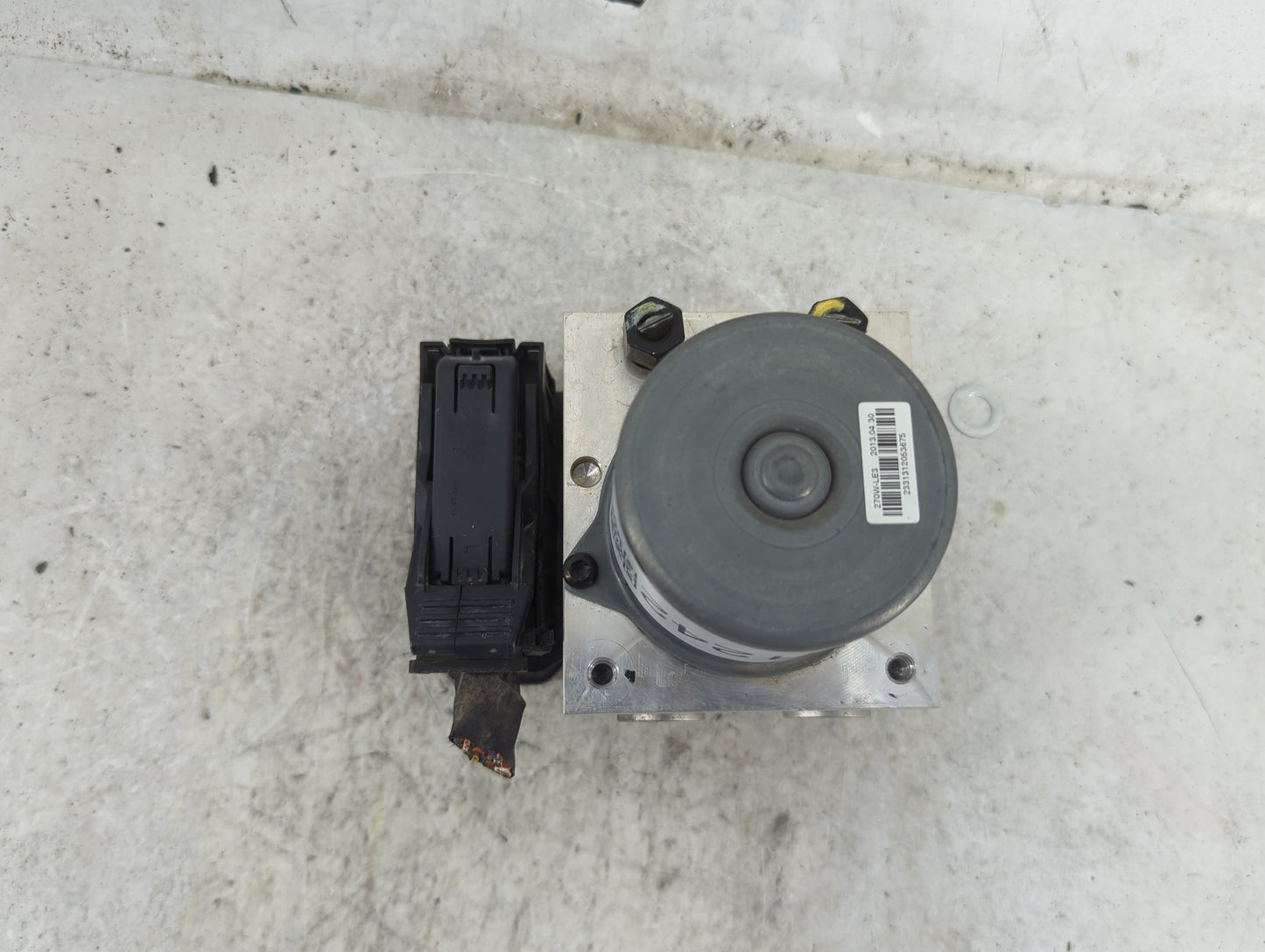 2013 Hyundai Accent ABS Pump Control Module Replacement P/N:58920-1R150 BE6003H608 Fits OEM Used Auto Parts - Oemusedautopar