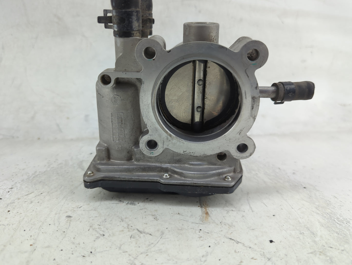 2012-2019 Hyundai Accent Throttle Body P/N:35100-2B300 Fits Fits 2012 2013 2014 2015 2016 2017 2018 2019 OEM Used Auto Parts