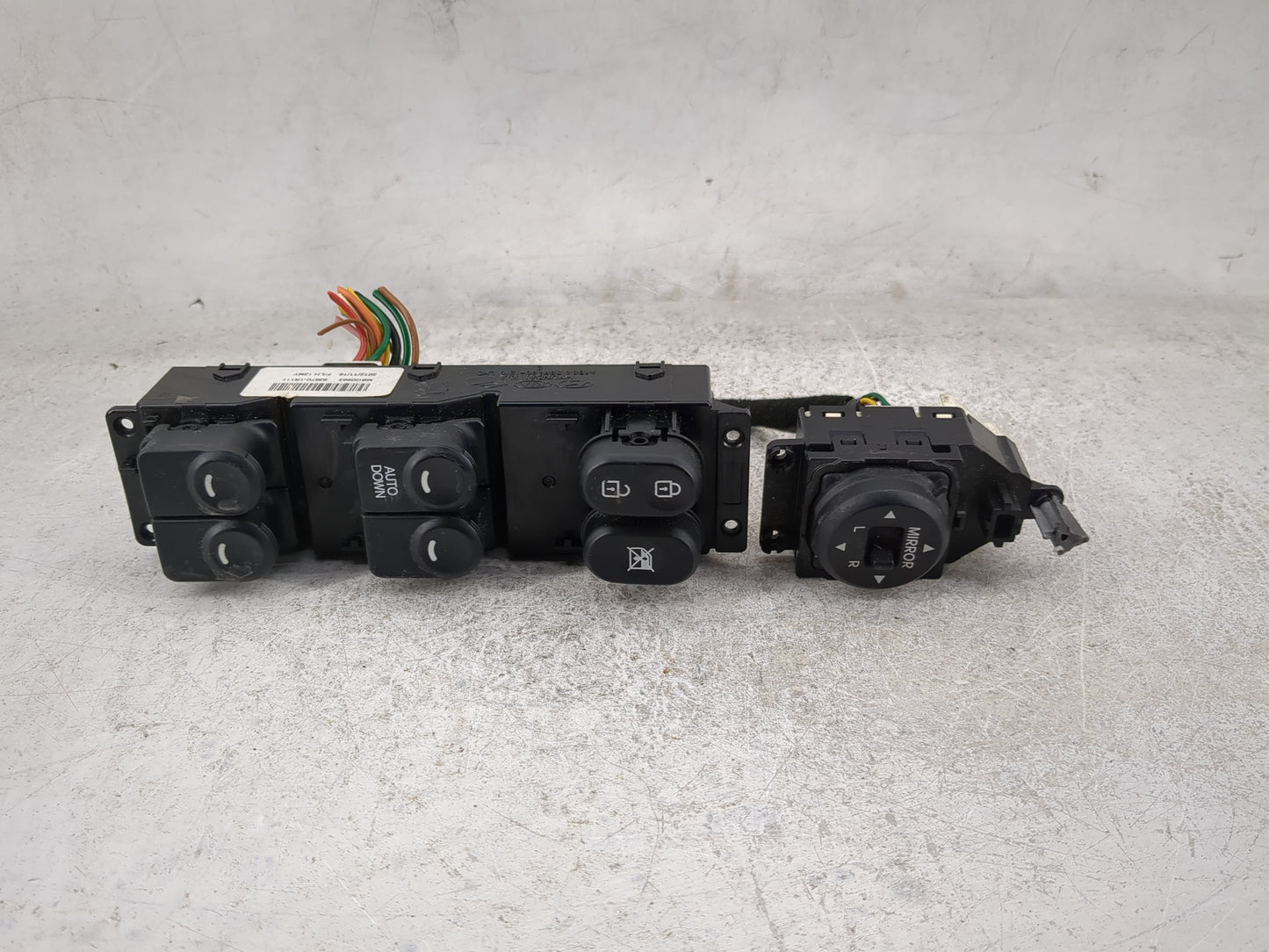 2012-2017 Hyundai Accent Master Power Window Switch Replacement Driver Side Left P/N:MBG0983 93570-1R111 Fits OEM Used Auto 