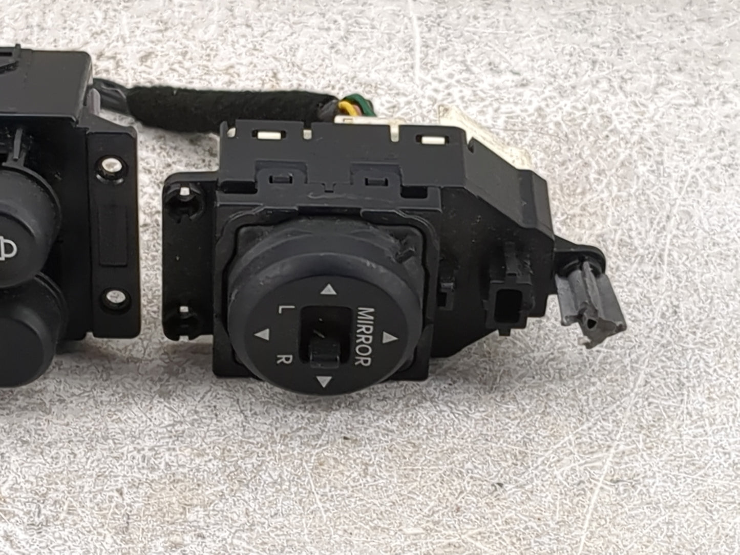 2012-2017 Hyundai Accent Master Power Window Switch Replacement Driver Side Left P/N:MBG0983 93570-1R111 Fits OEM Used Auto 