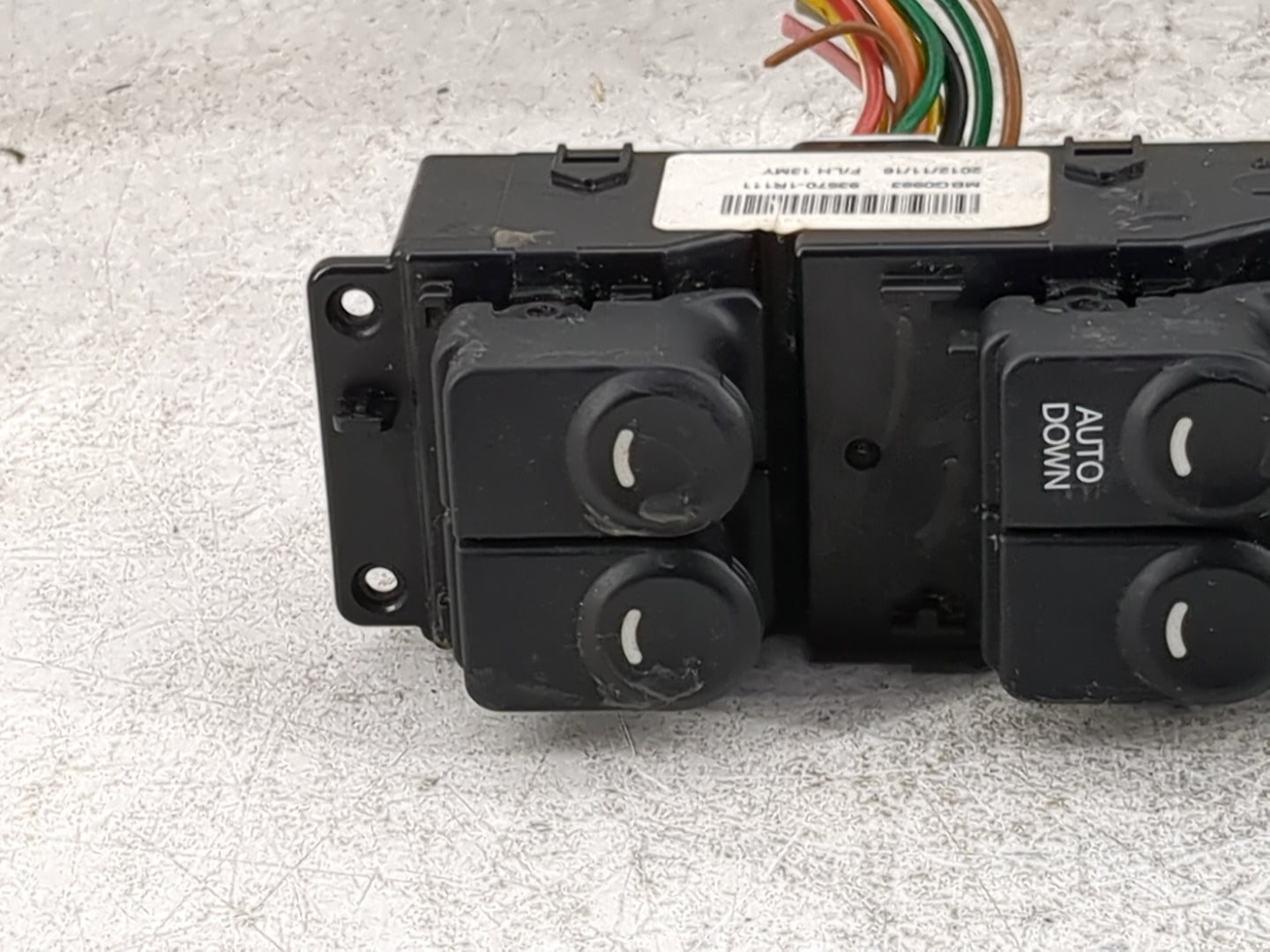 2012-2017 Hyundai Accent Master Power Window Switch Replacement Driver Side Left P/N:MBG0983 93570-1R111 Fits OEM Used Auto 