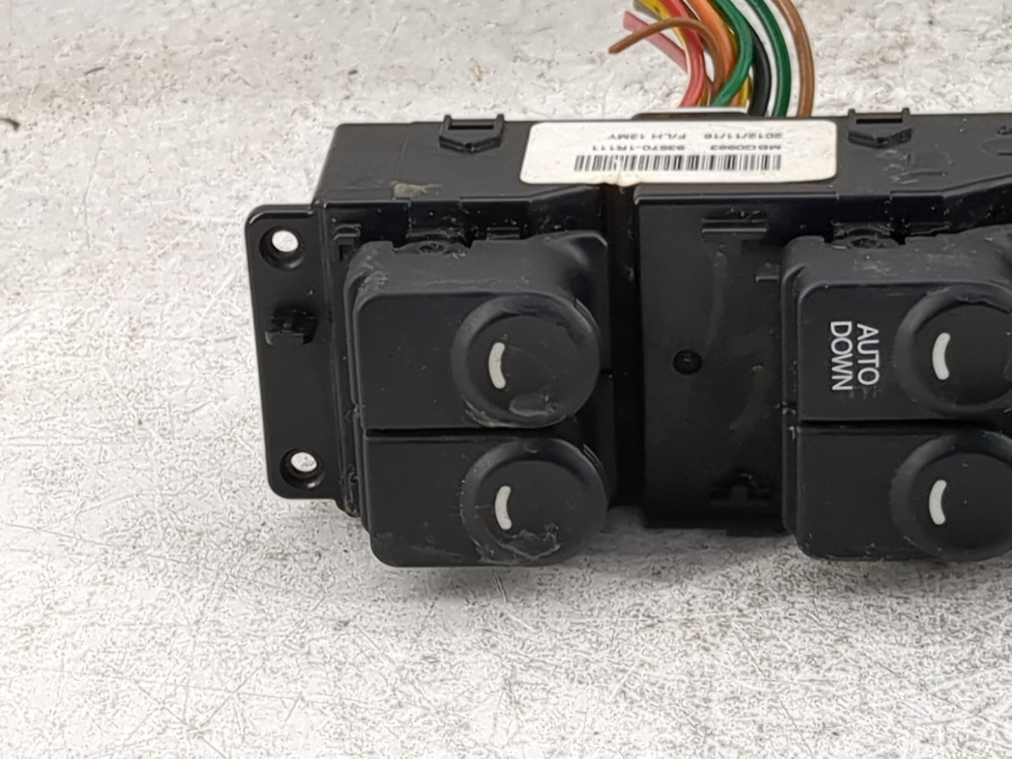 2012-2017 Hyundai Accent Master Power Window Switch Replacement Driver Side Left P/N:MBG0983 93570-1R111 Fits OEM Used Auto 