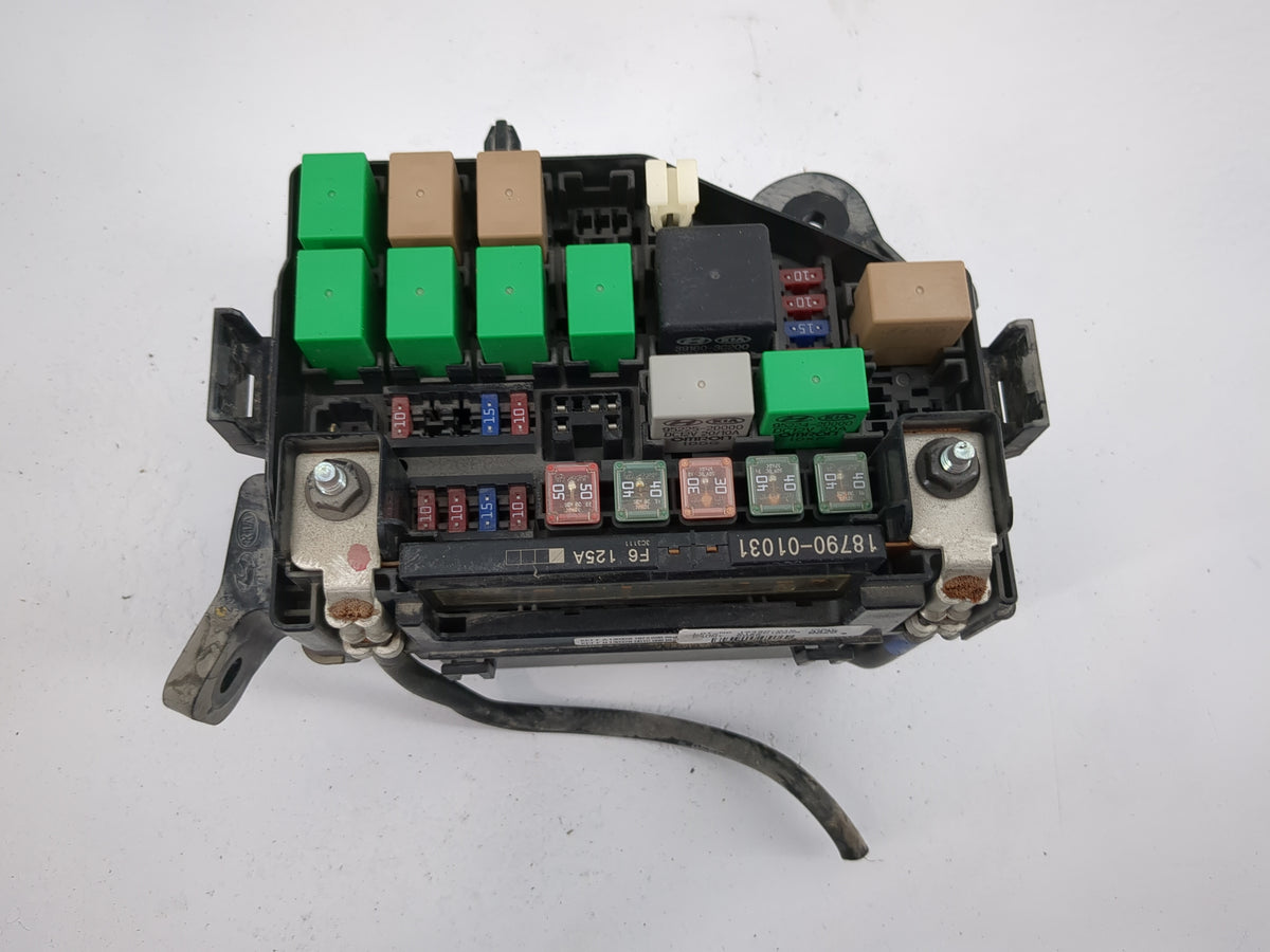 2013-2014 Hyundai Accent Fusebox Fuse Box Panel Relay Module P/N:18790-01031 912201R505 Fits Fits 2013 2014 OEM Used Auto Pa
