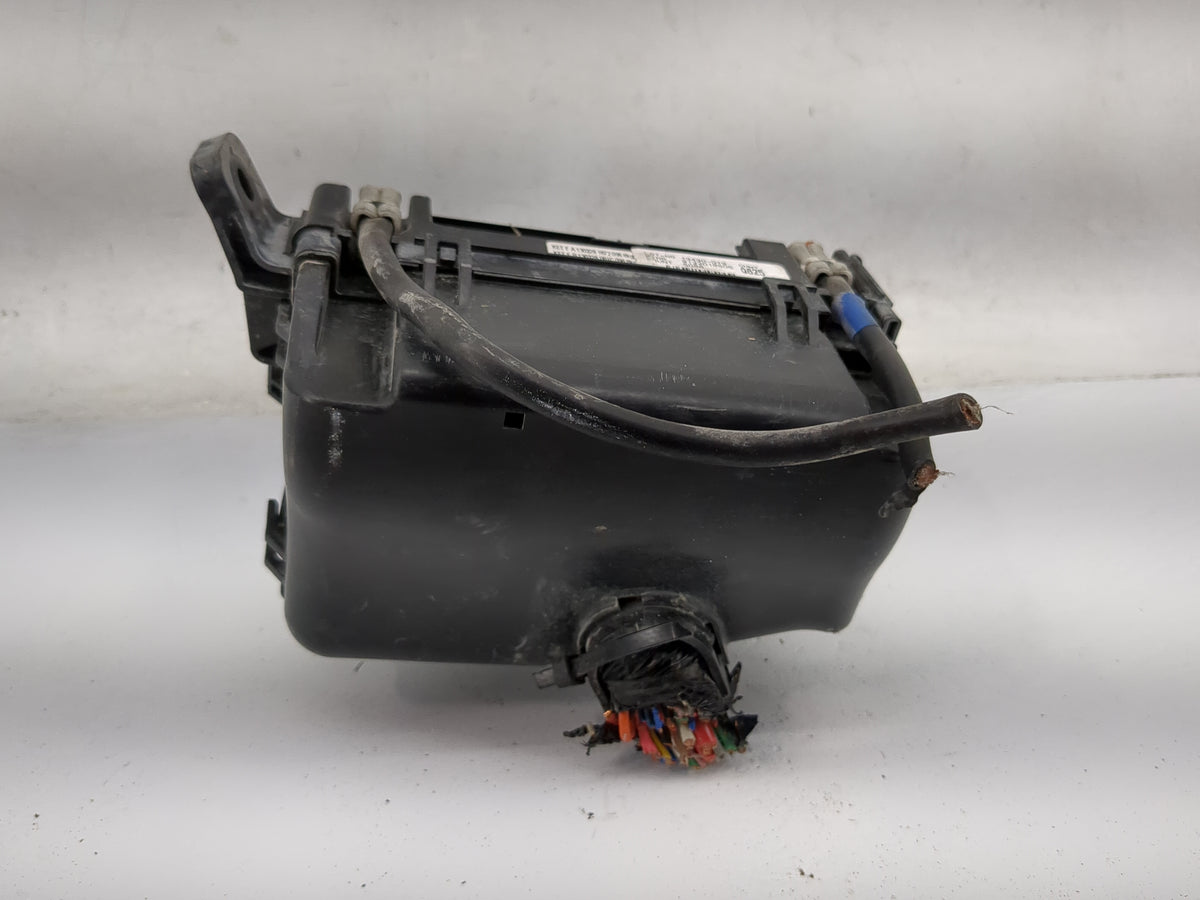 2013-2014 Hyundai Accent Fusebox Fuse Box Panel Relay Module P/N:18790-01031 912201R505 Fits Fits 2013 2014 OEM Used Auto Pa