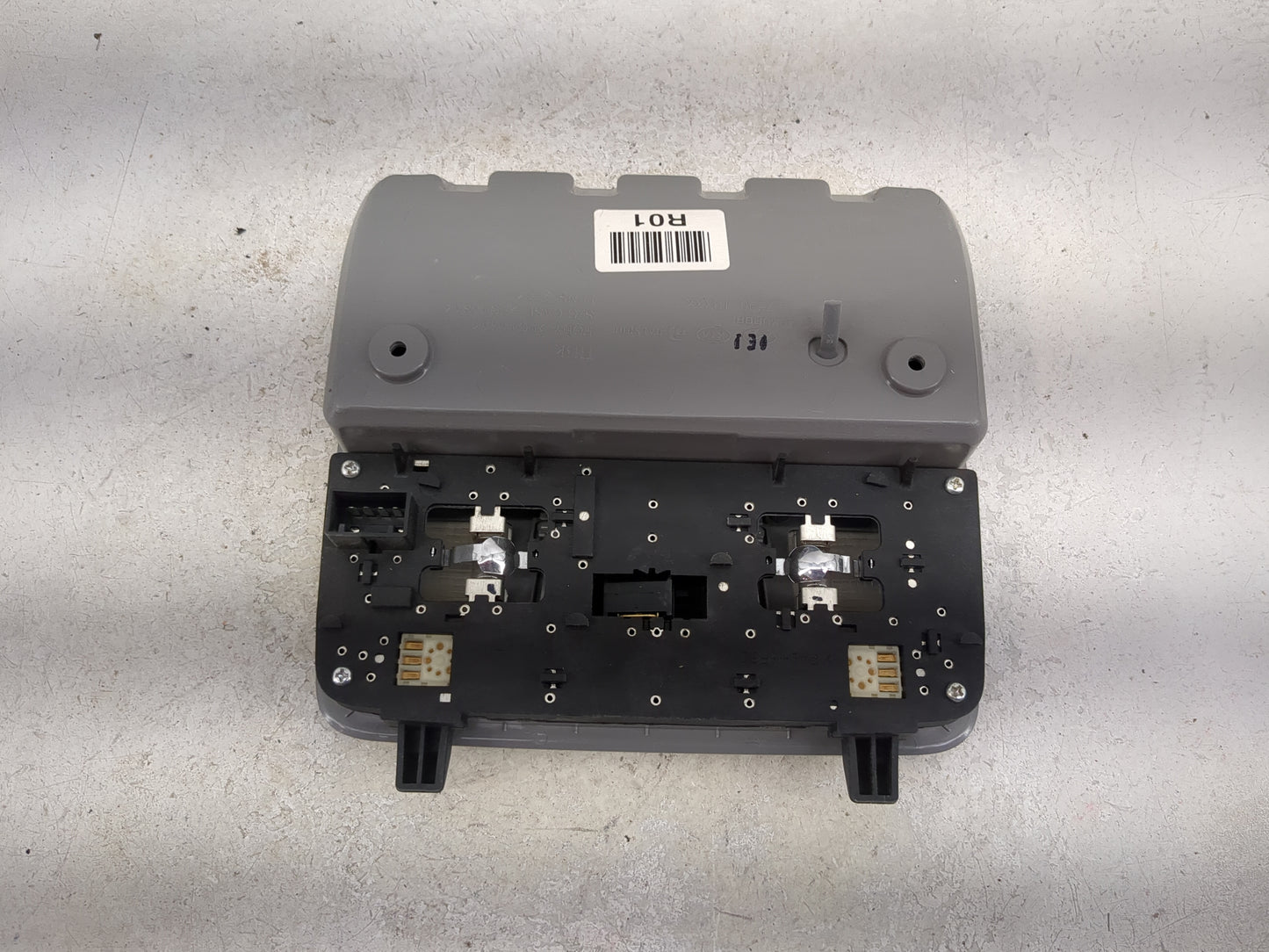 2012-2017 Hyundai Accent Overhead Roof Console Gray 1497384 - Oemusedautoparts1.com