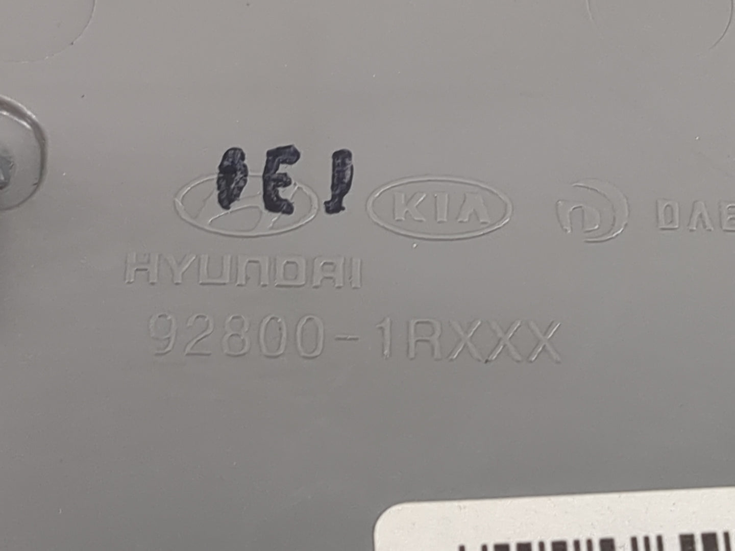 2012-2017 Hyundai Accent Overhead Roof Console Gray 1497384 - Oemusedautoparts1.com