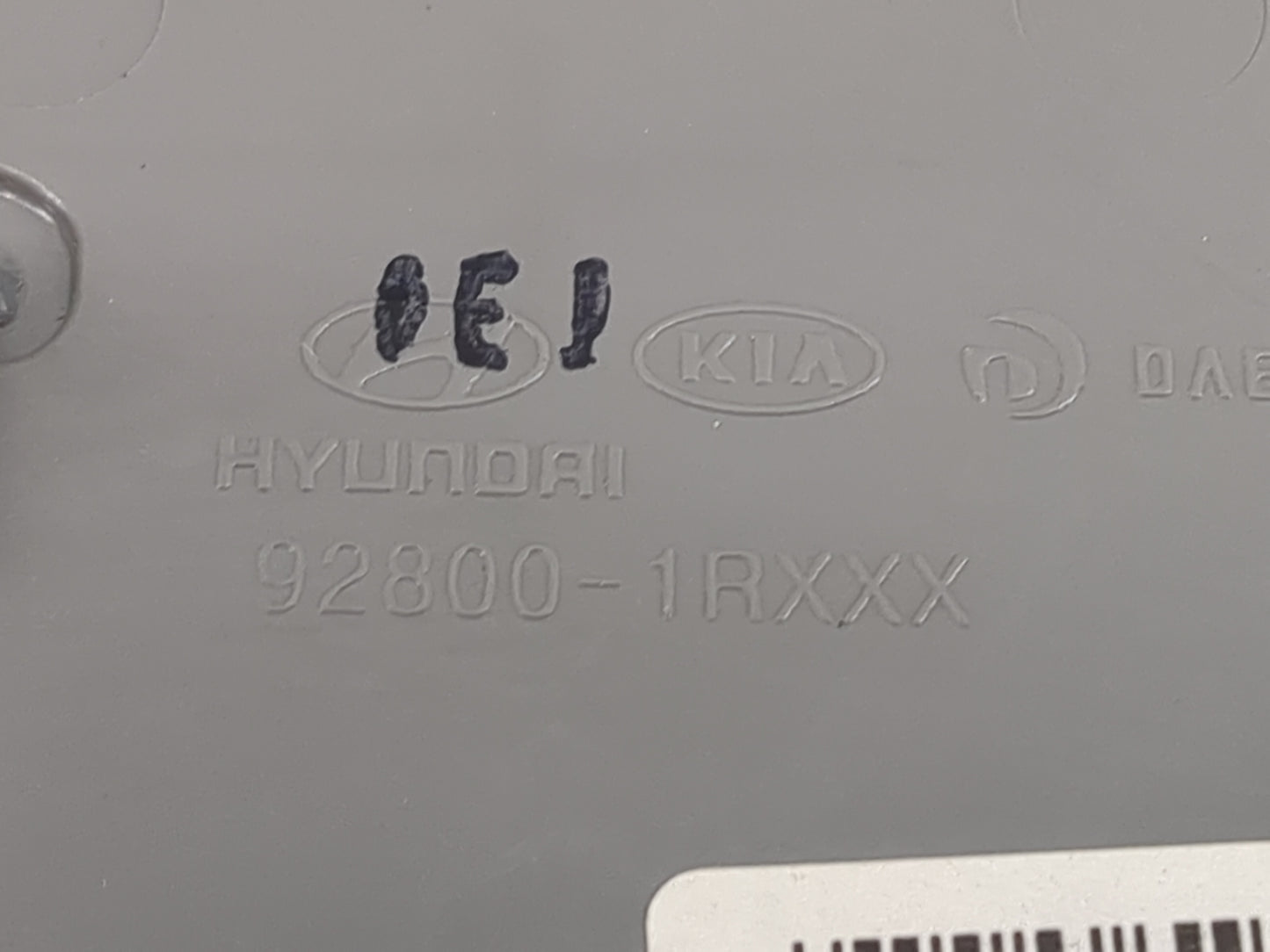 2012-2017 Hyundai Accent Overhead Roof Console Gray 1497384 - Oemusedautoparts1.com